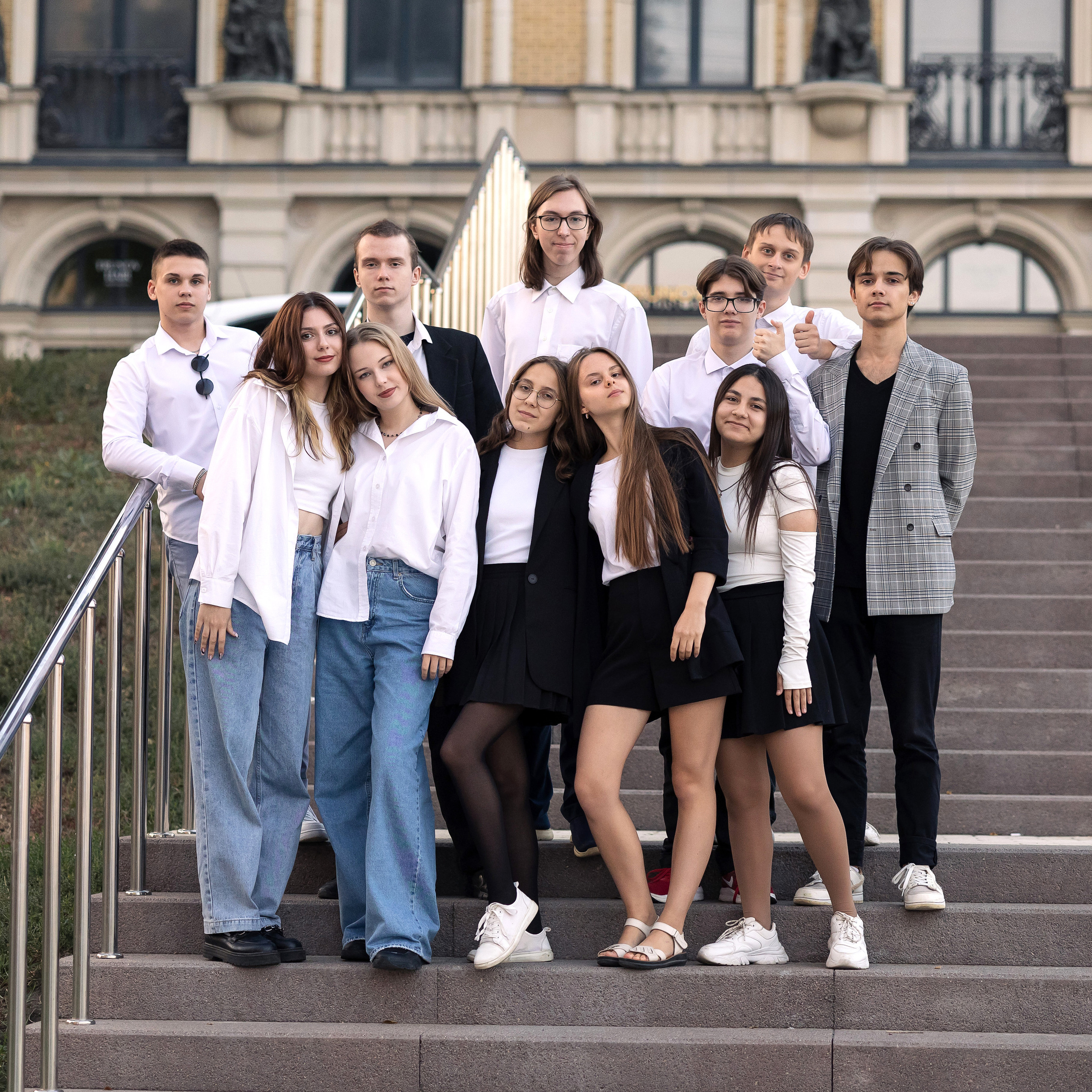 Варианты дизайна 9-11 класс. Школьный фотограф Саратов Золотарь Ольга