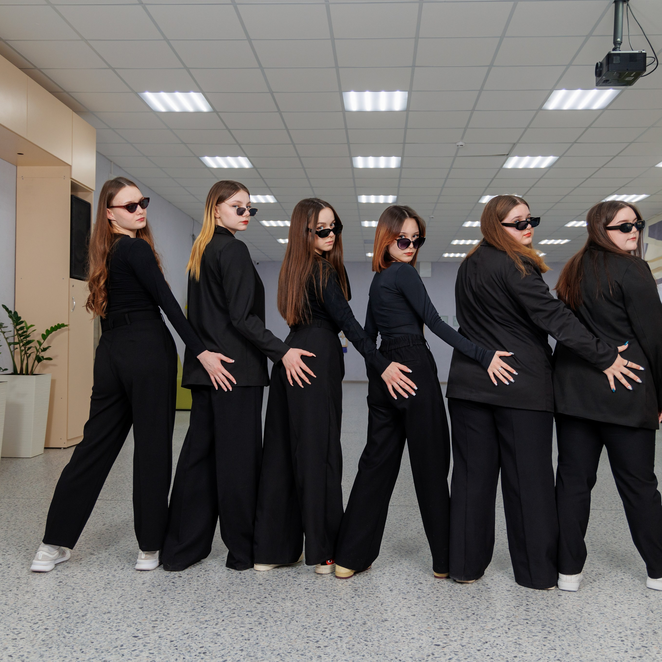 Варианты дизайна 9-11 класс. Школьный фотограф Саратов Золотарь Ольга