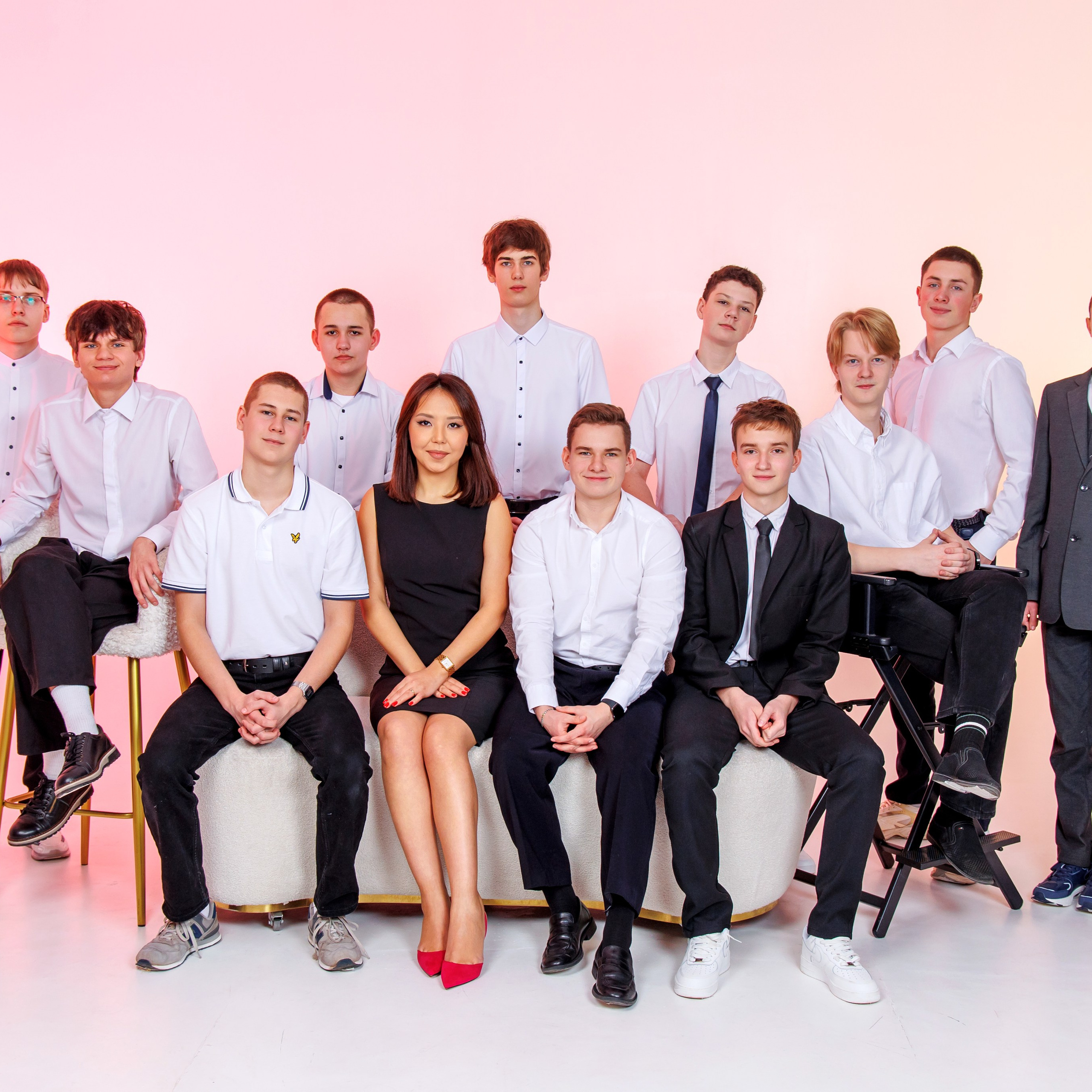 Варианты дизайна 9-11 класс. Школьный фотограф Саратов Золотарь Ольга