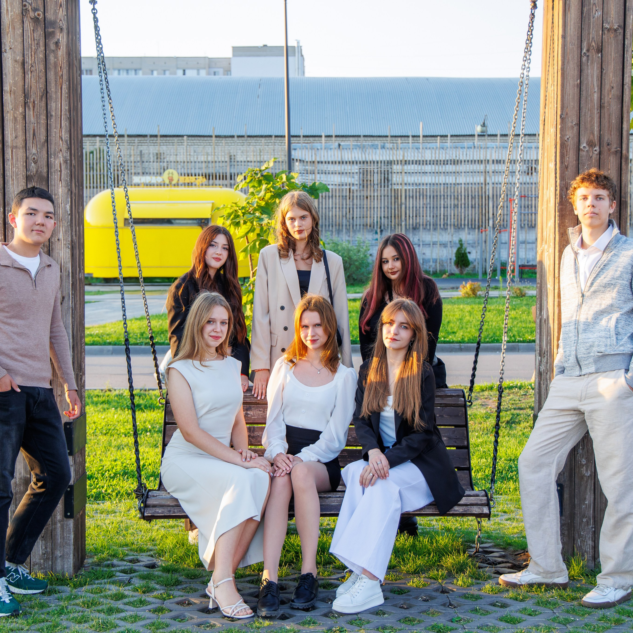 Варианты дизайна 9-11 класс. Школьный фотограф Саратов Золотарь Ольга