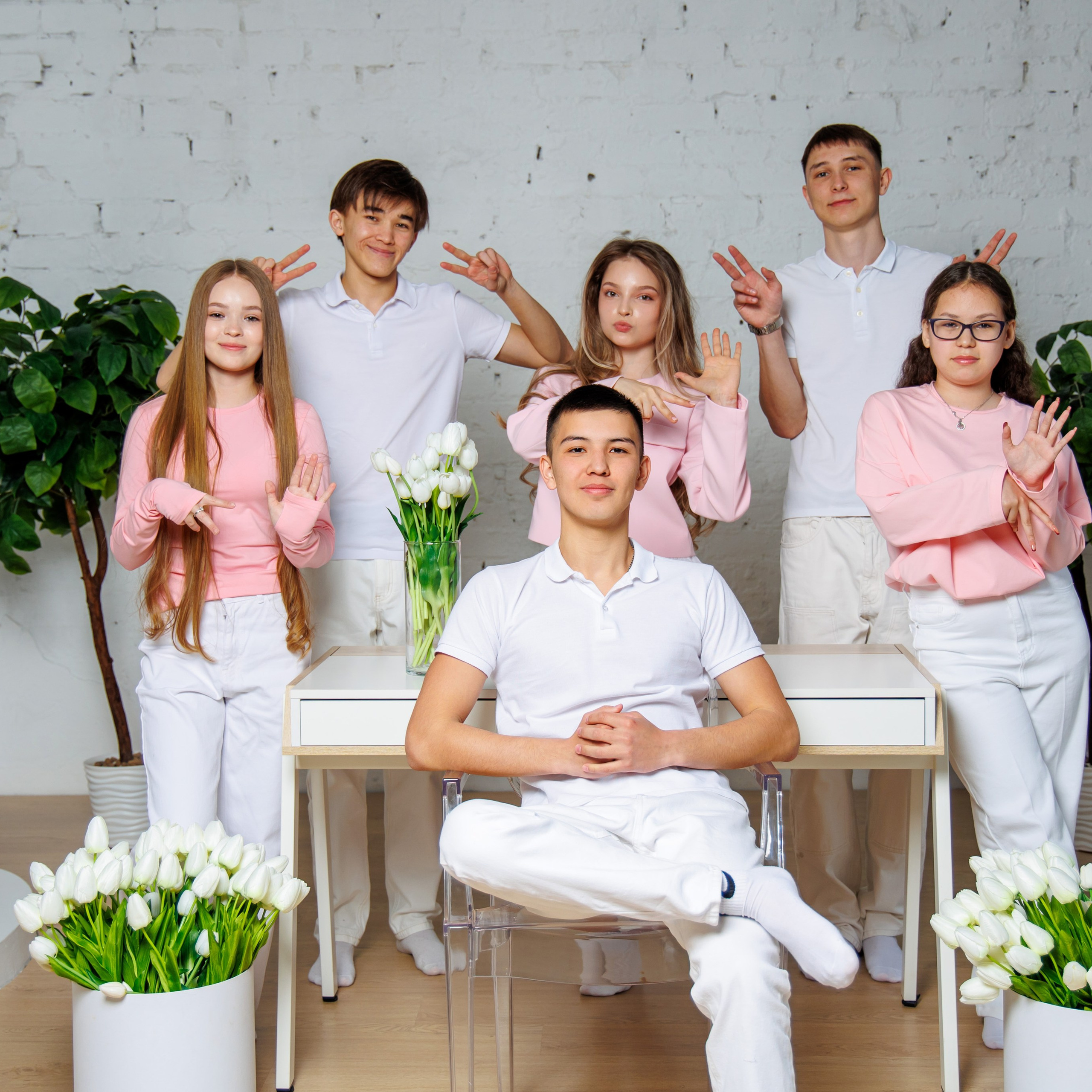 Варианты дизайна 9-11 класс. Школьный фотограф Саратов Золотарь Ольга