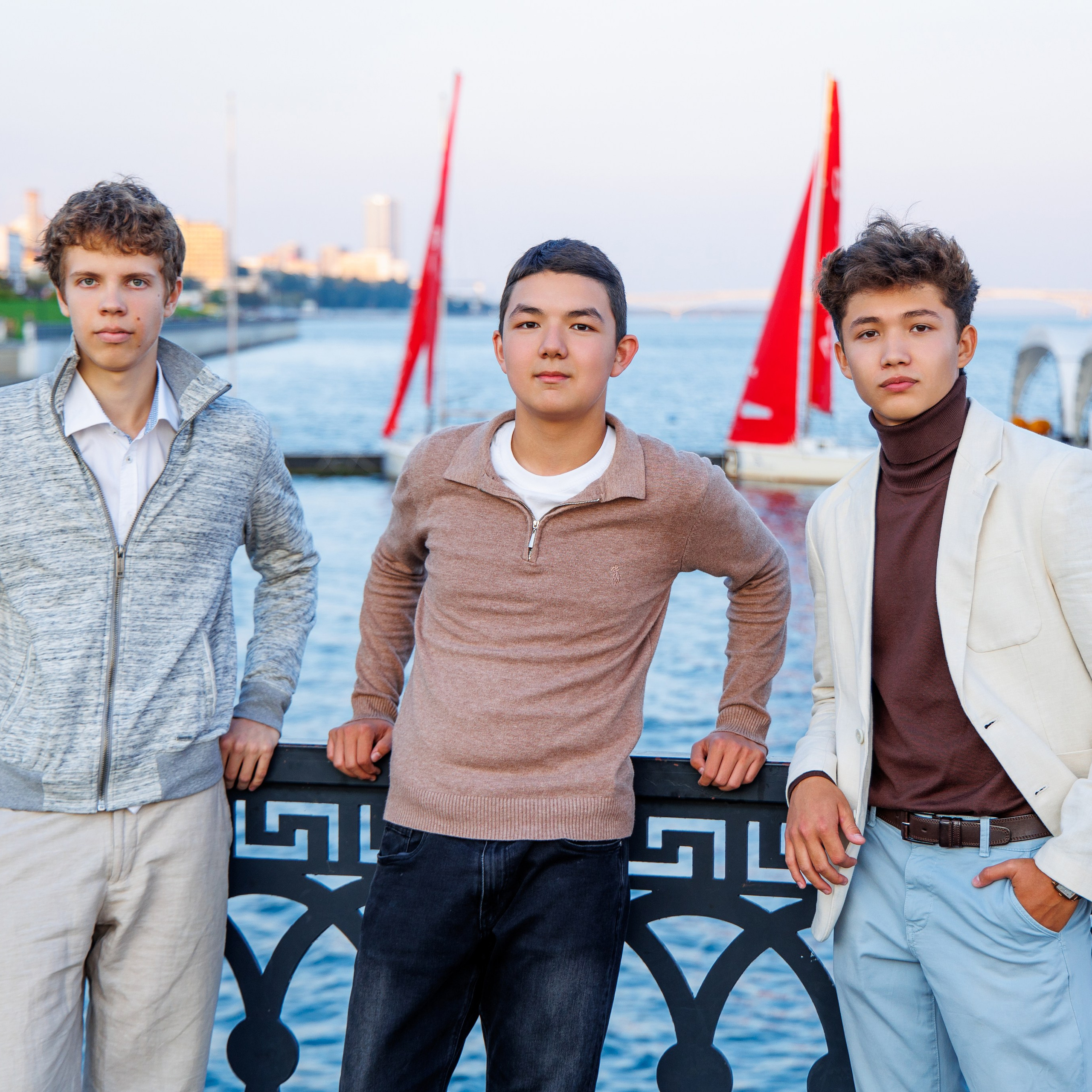 Варианты дизайна 9-11 класс. Школьный фотограф Саратов Золотарь Ольга