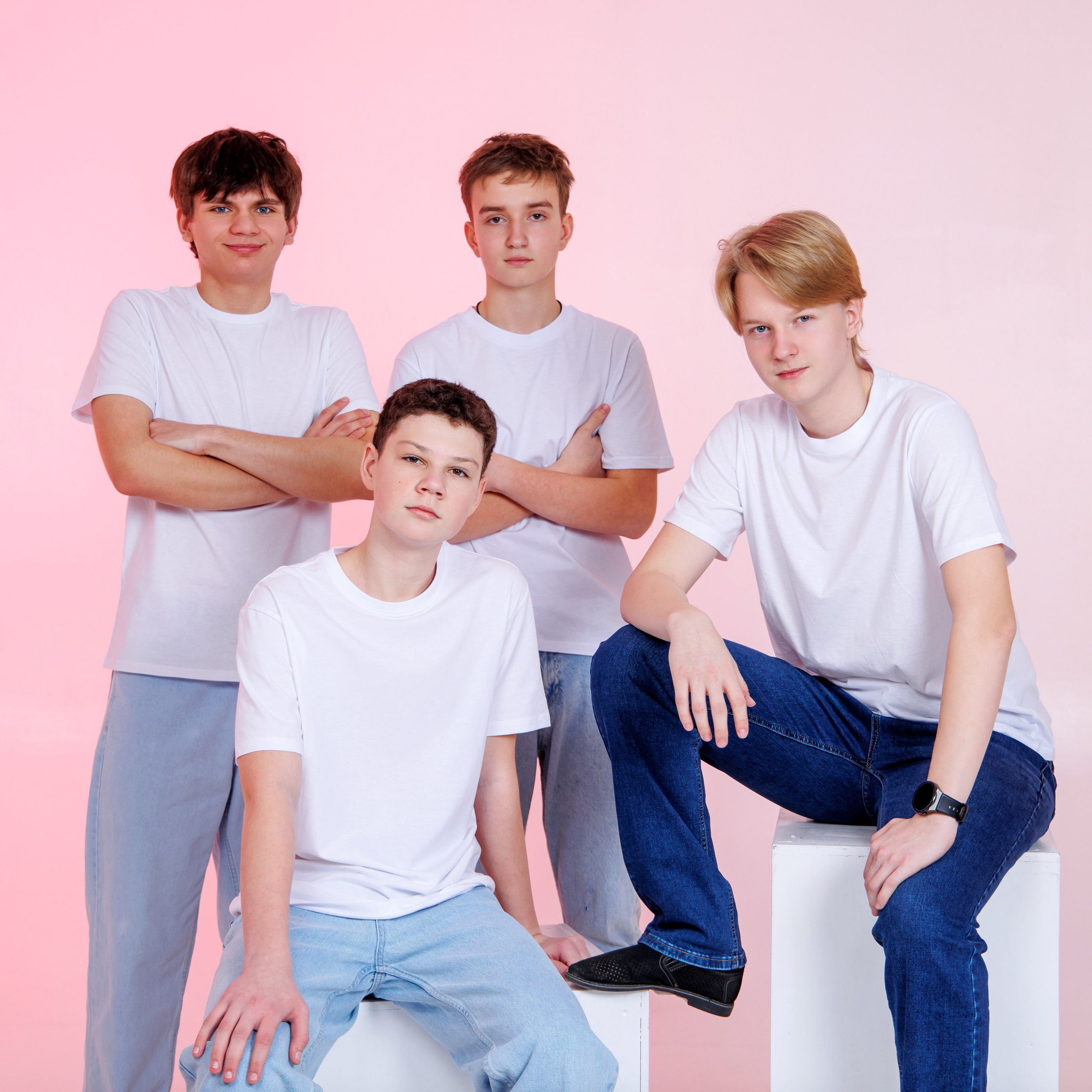 Варианты дизайна 9-11 класс. Школьный фотограф Саратов Золотарь Ольга