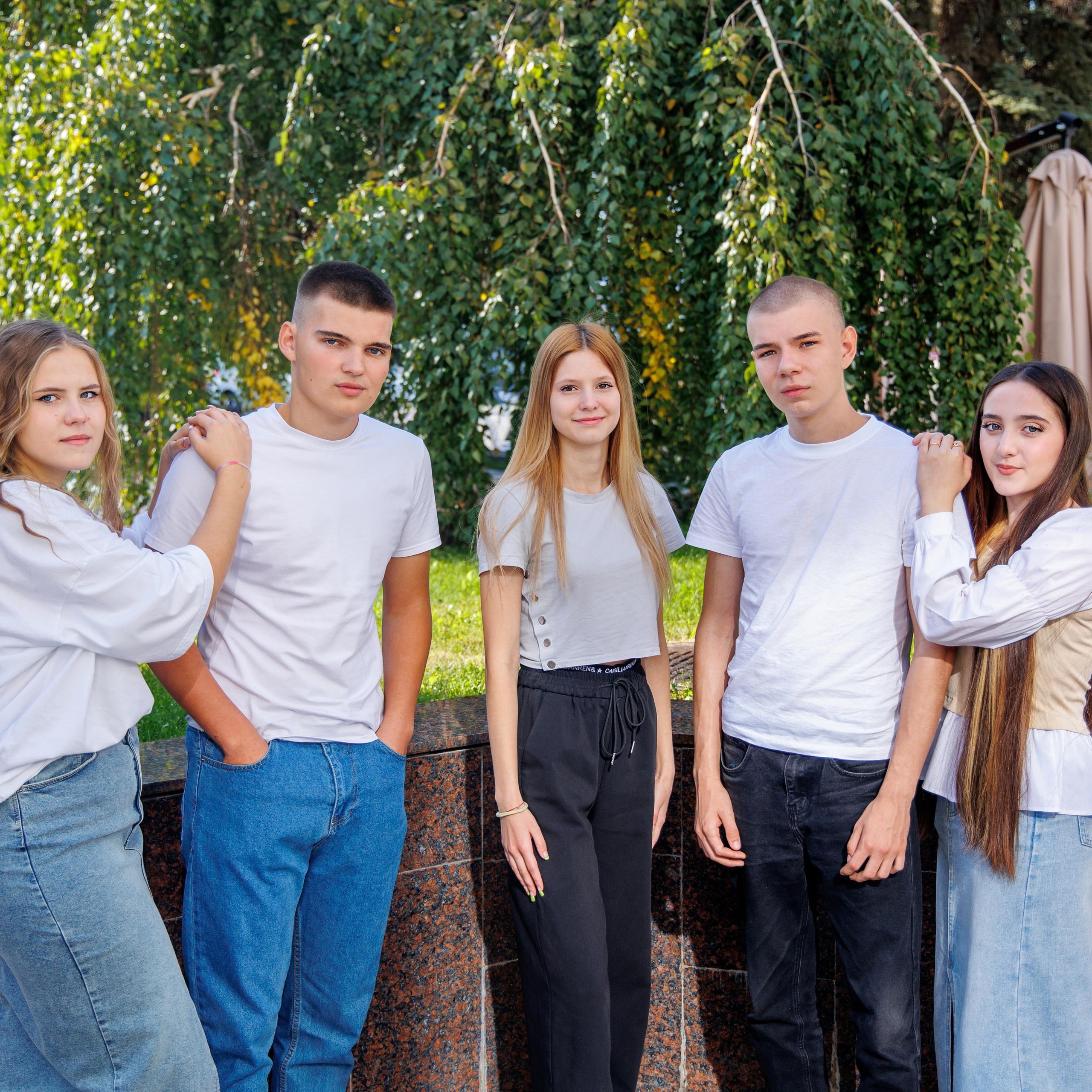 Варианты дизайна 9-11 класс. Школьный фотограф Саратов Золотарь Ольга