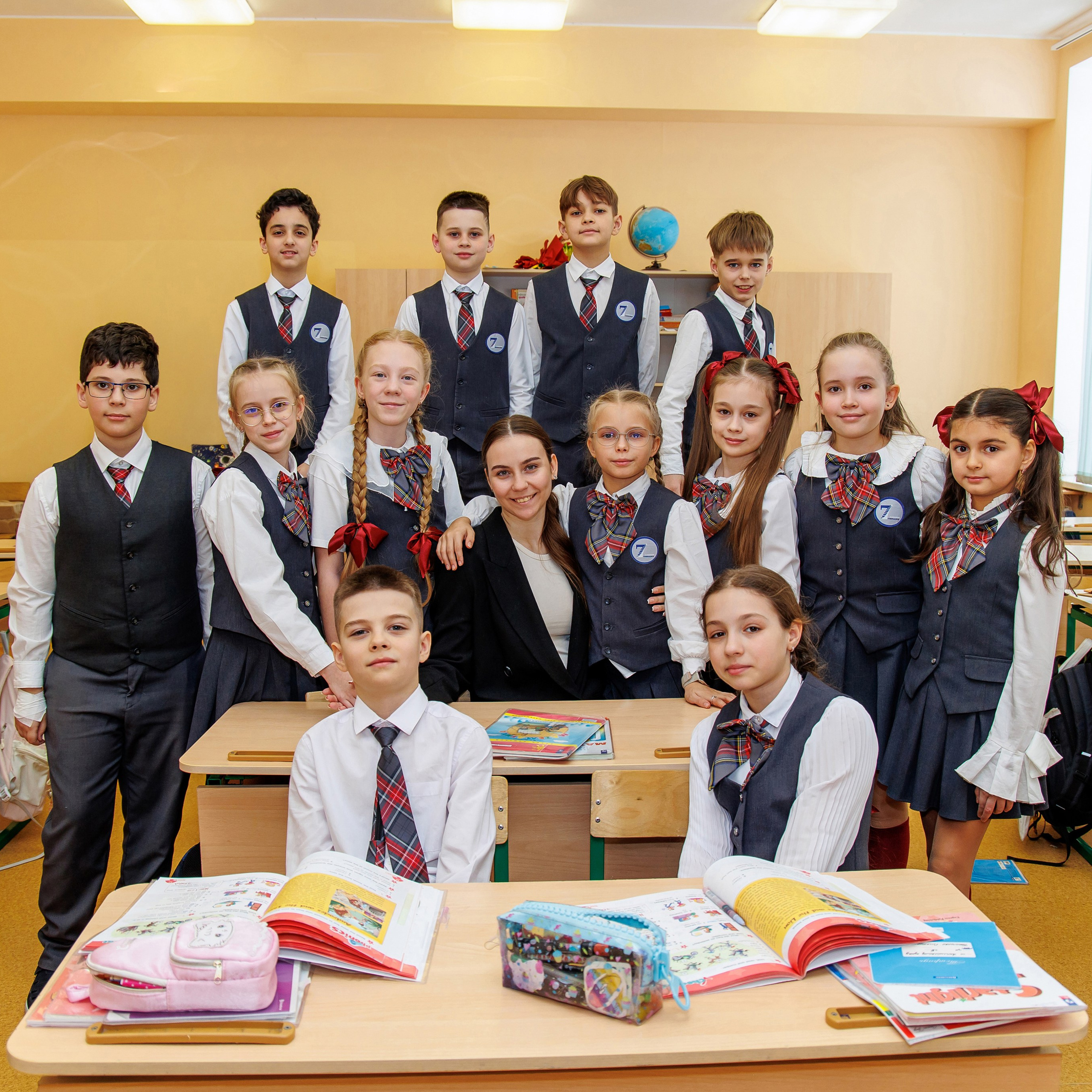 Варианты дизайна для 1-4 классов. Школьный фотограф Саратов Золотарь Ольга