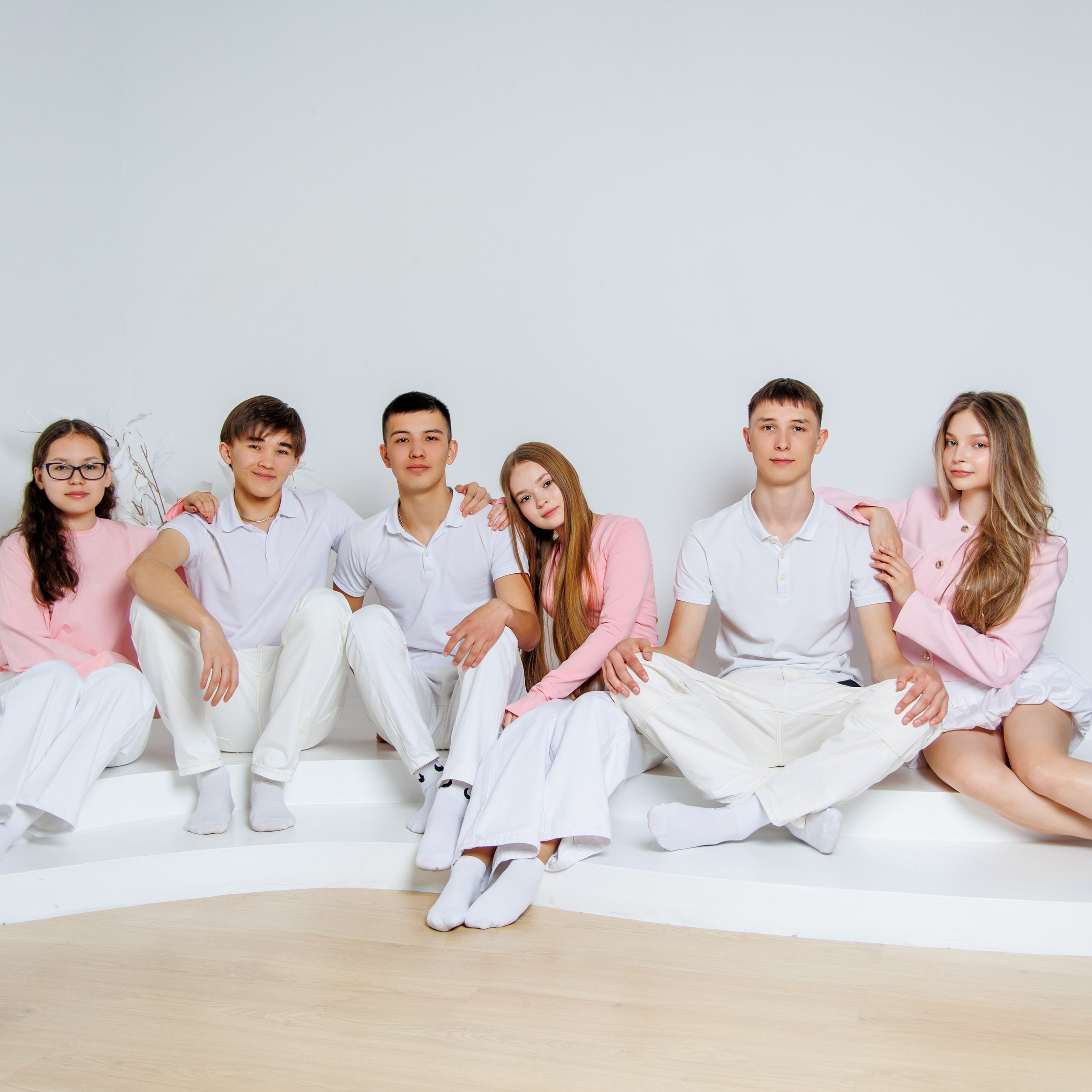 Варианты дизайна 9-11 класс. Школьный фотограф Саратов Золотарь Ольга