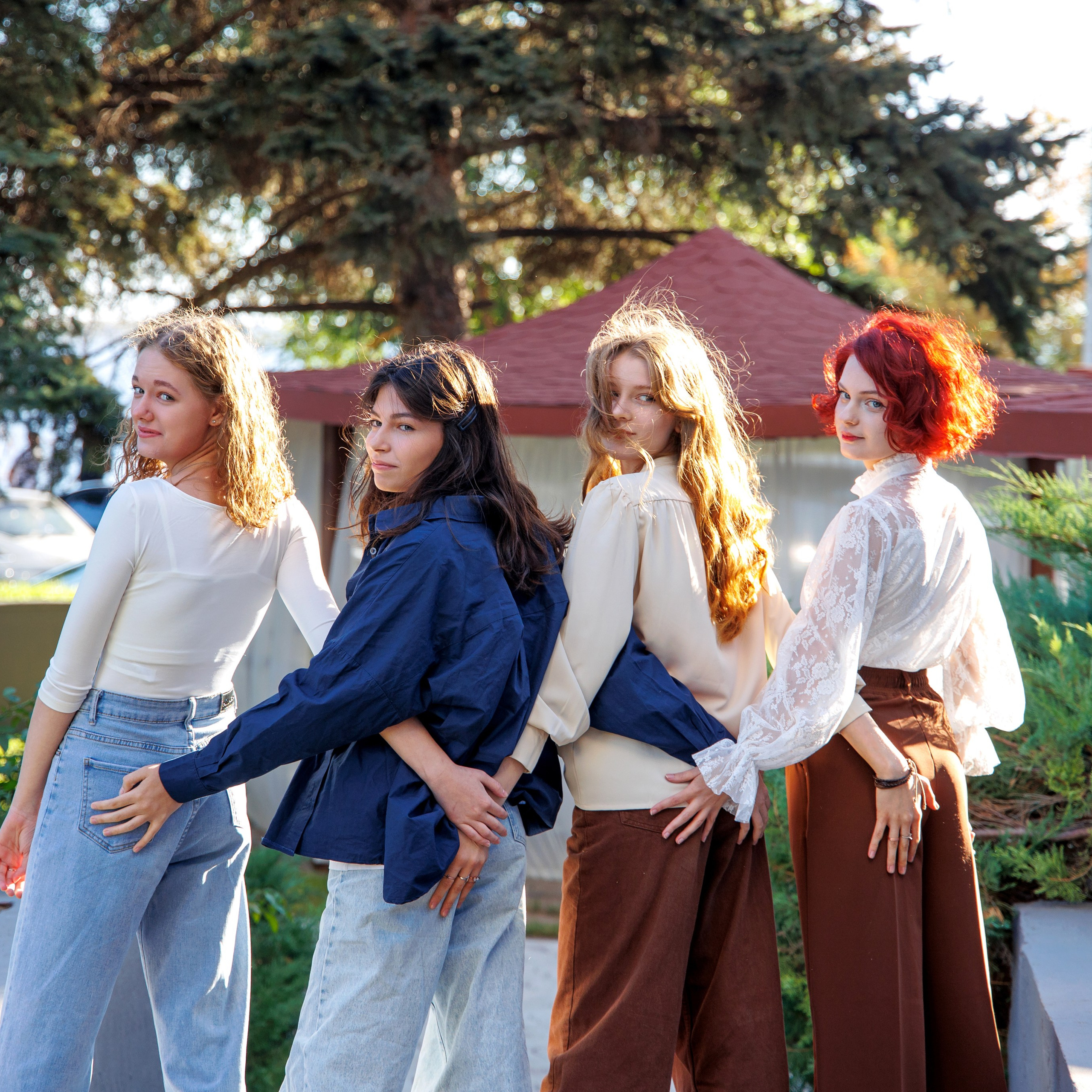 Варианты дизайна 9-11 класс. Школьный фотограф Саратов Золотарь Ольга