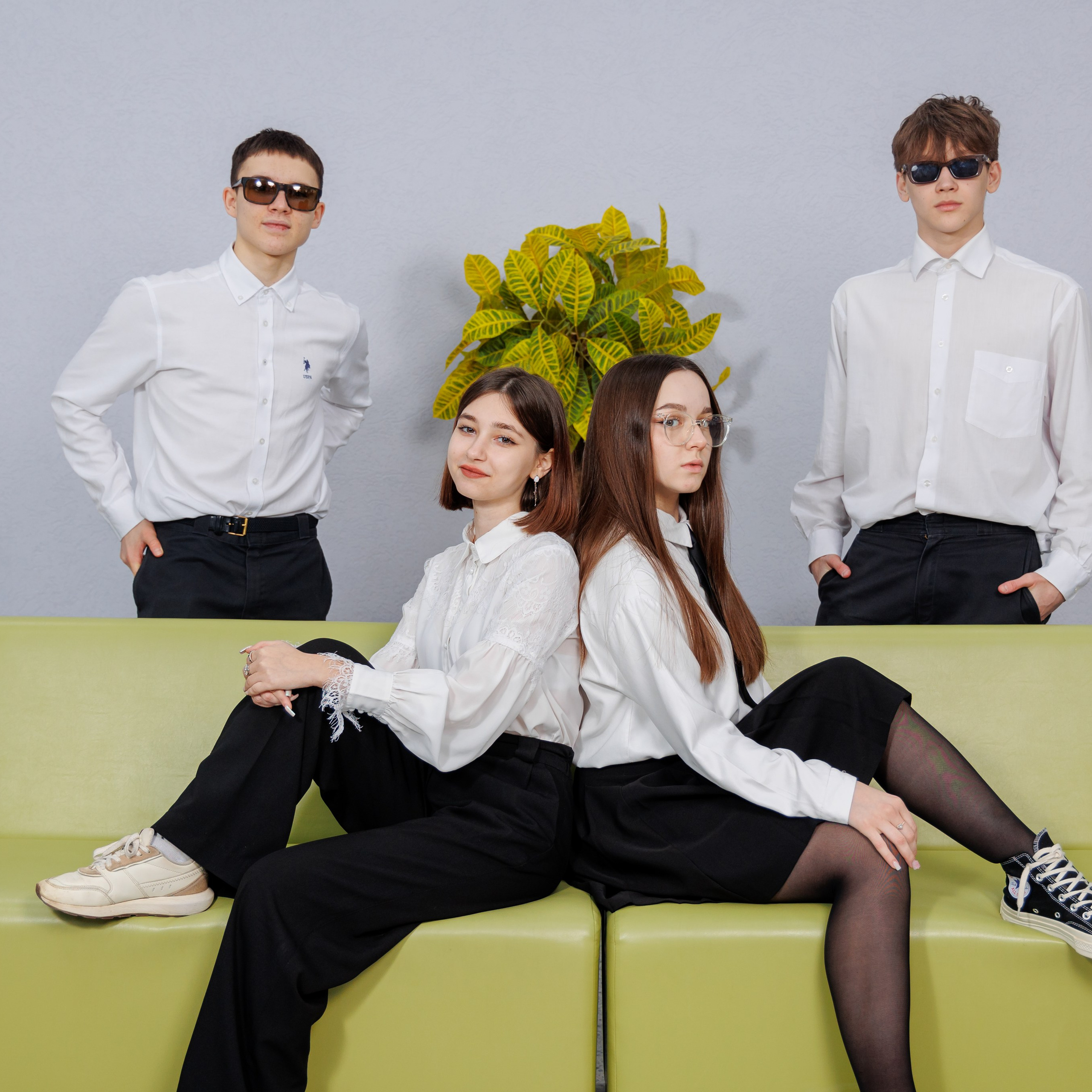 Варианты дизайна 9-11 класс. Школьный фотограф Саратов Золотарь Ольга