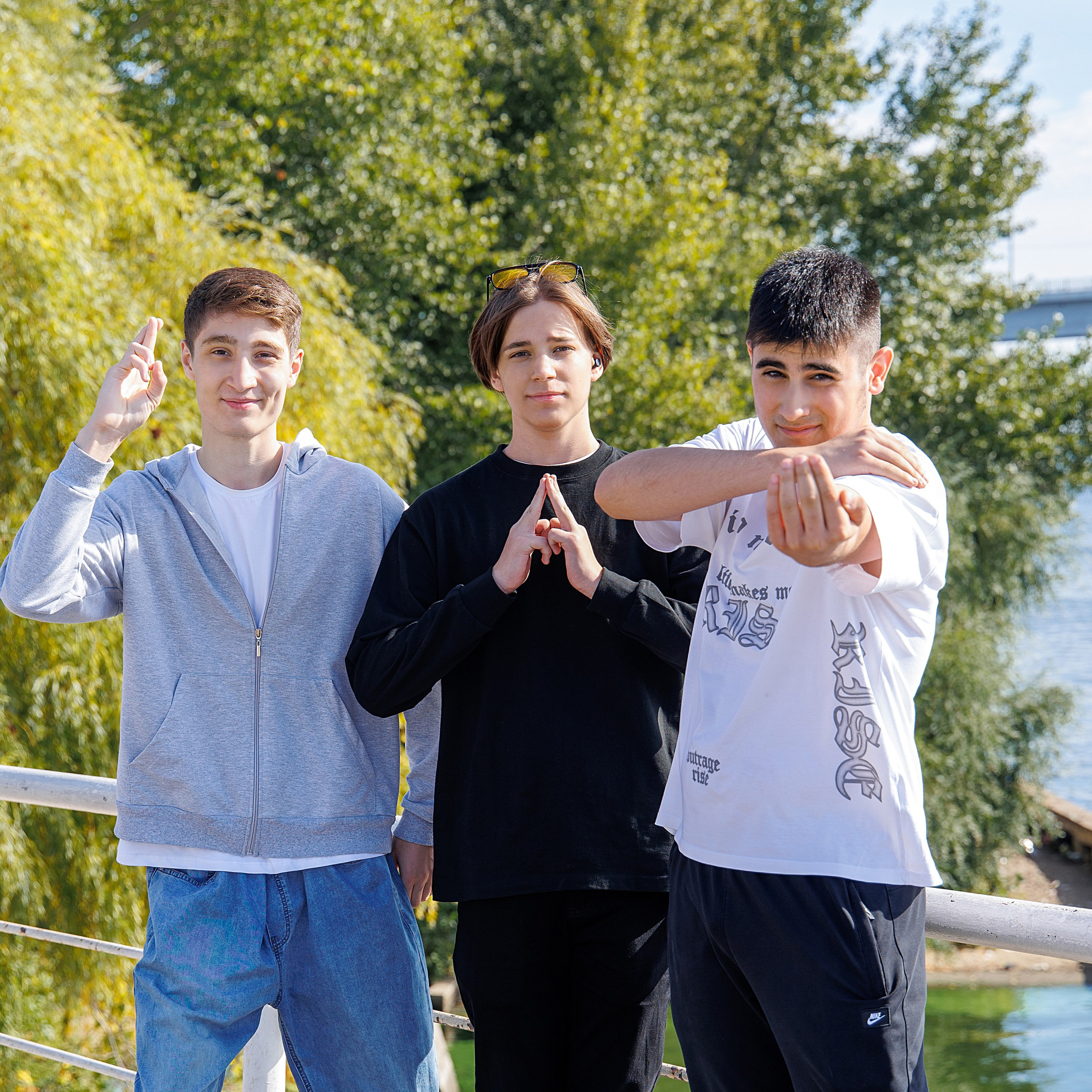 Варианты дизайна 9-11 класс. Школьный фотограф Саратов Золотарь Ольга