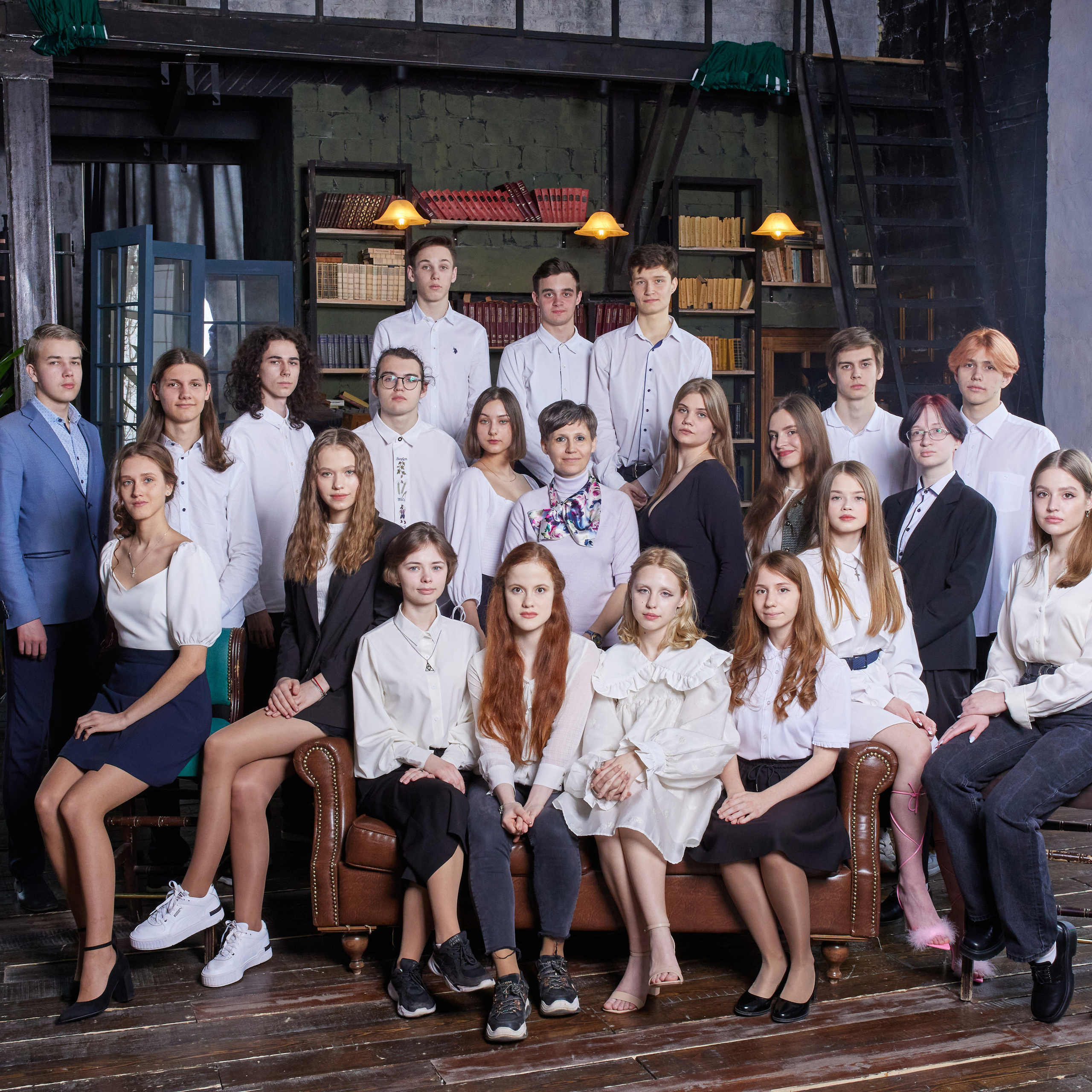 Варианты дизайна 9-11 класс. Школьный фотограф Саратов Золотарь Ольга