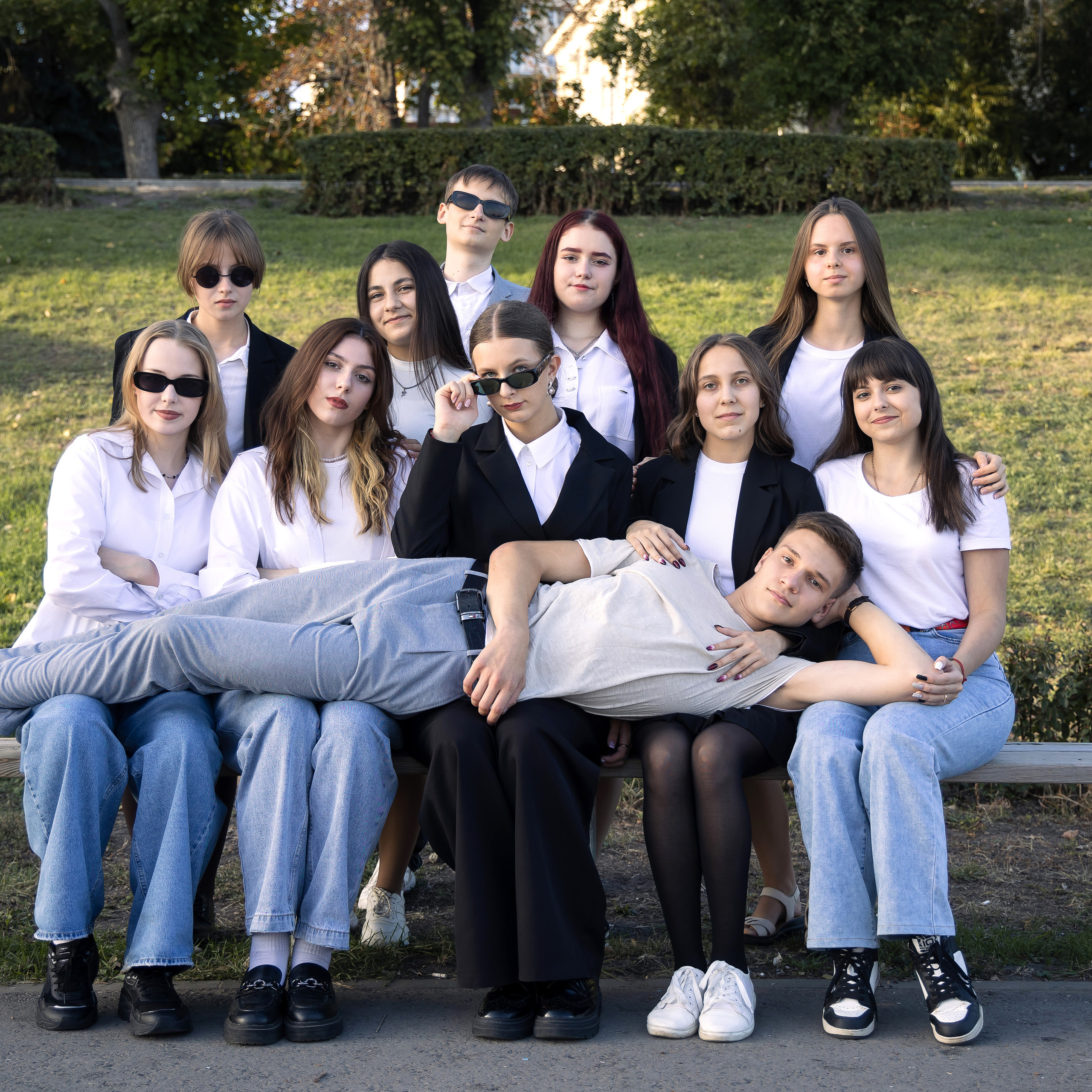 Варианты дизайна 9-11 класс. Школьный фотограф Саратов Золотарь Ольга