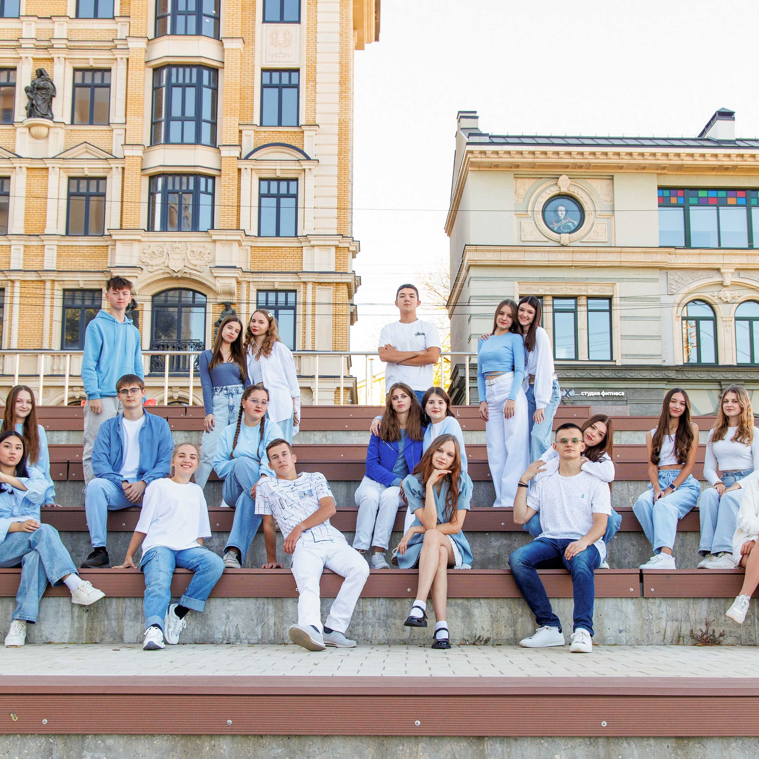 Варианты дизайна 9-11 класс. Школьный фотограф Саратов Золотарь Ольга