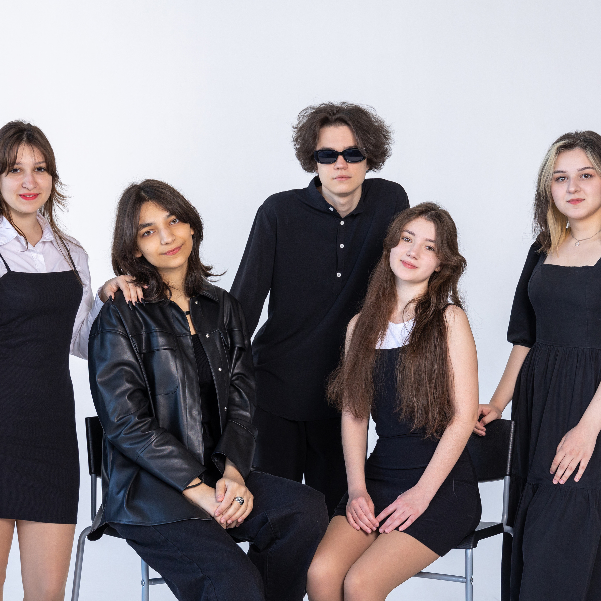 Варианты дизайна 9-11 класс. Школьный фотограф Саратов Золотарь Ольга