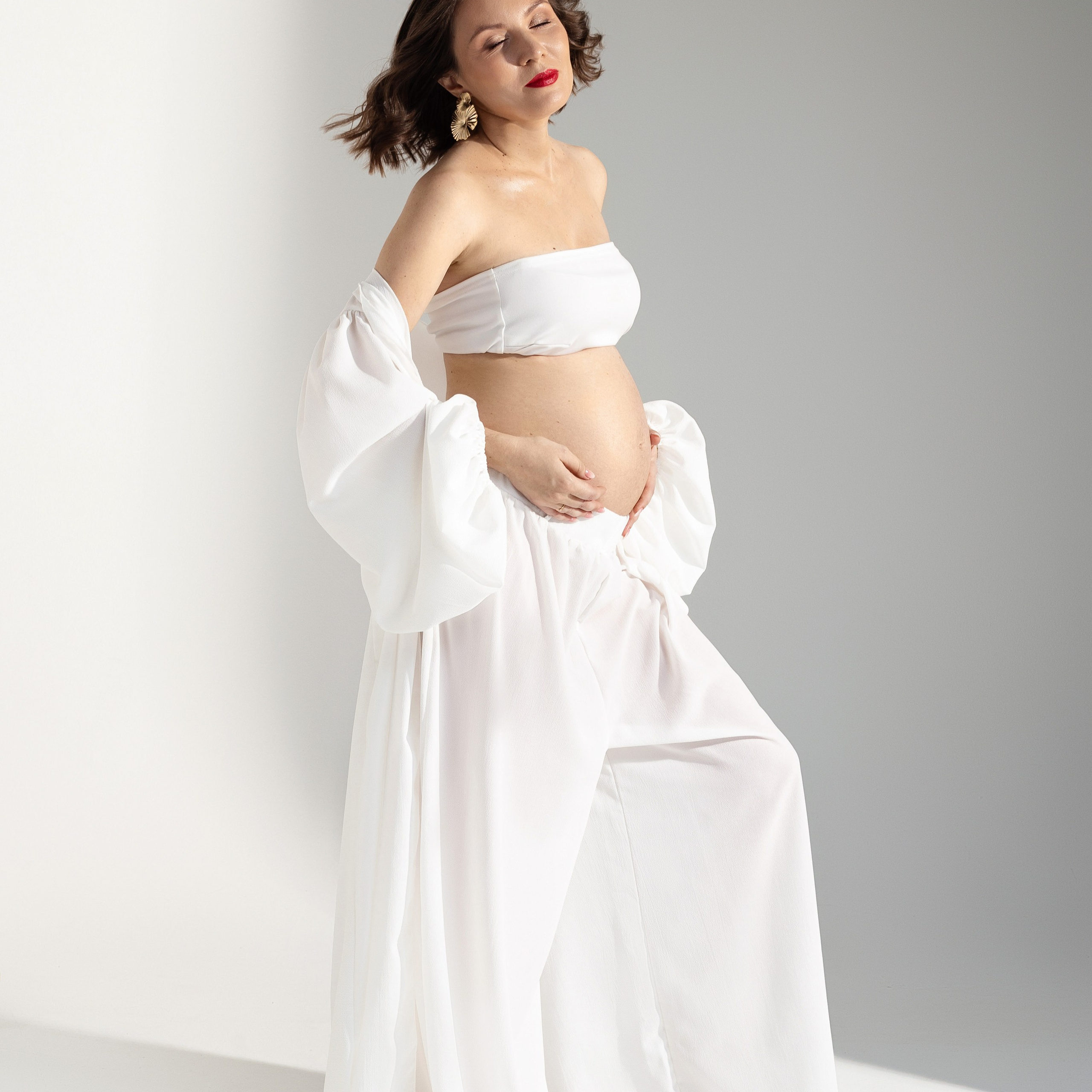 Белый костюм брюки, штаны, топ бандо