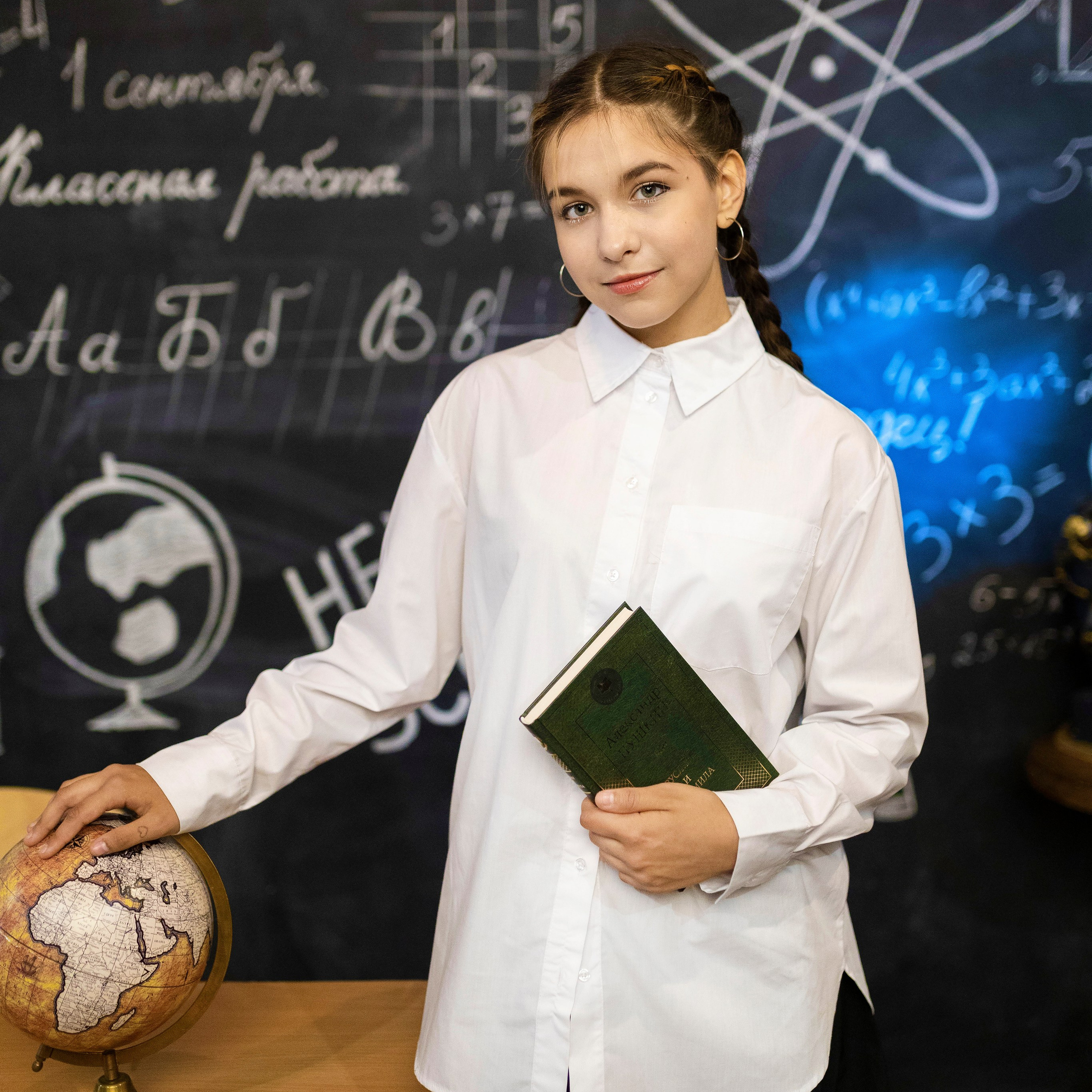 Яркая съемка для школьного альбома. Детский и школьный фотограф Тюмени Наталья Максимова