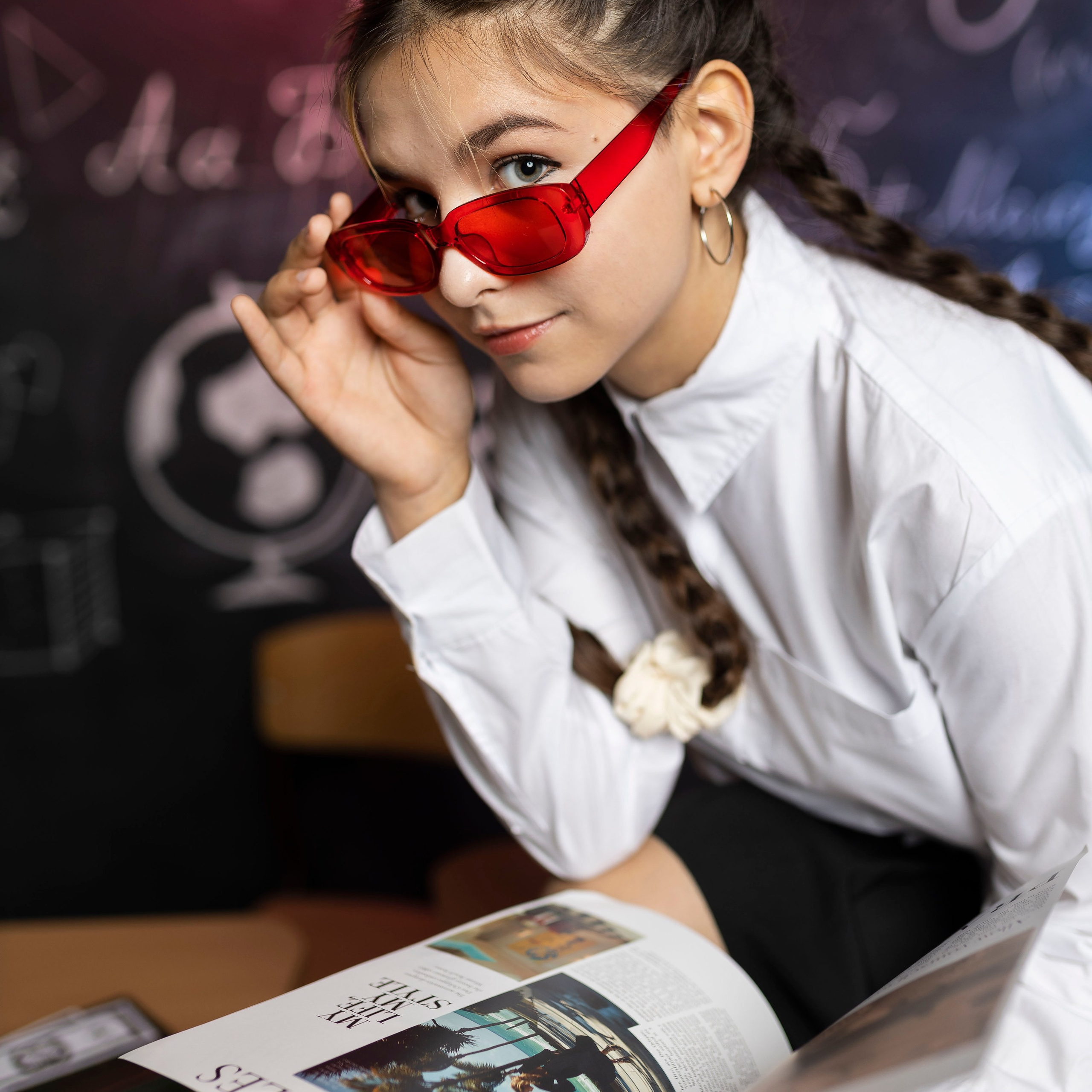 Яркая съемка для школьного альбома. Детский и школьный фотограф Тюмени Наталья Максимова