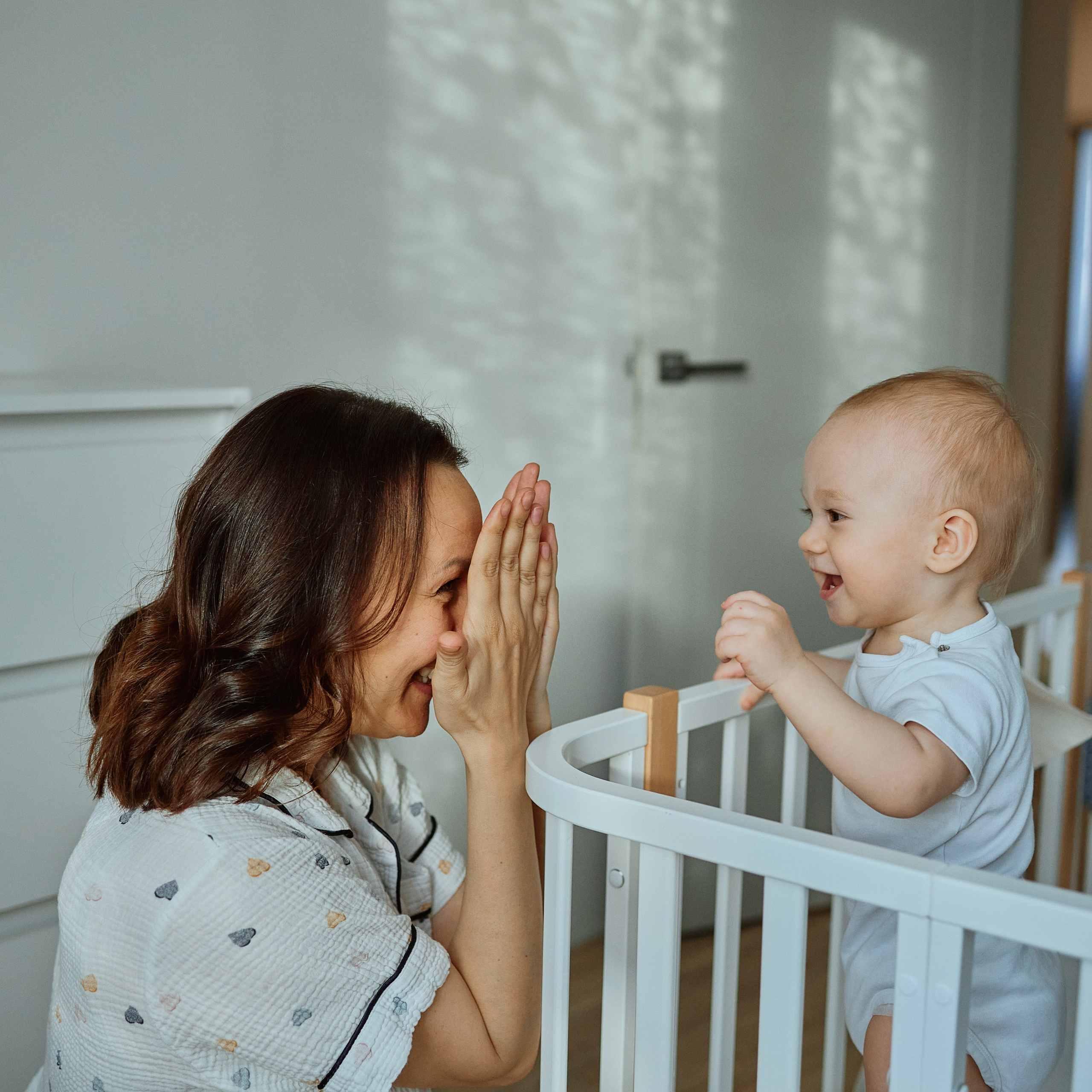 Дома весело