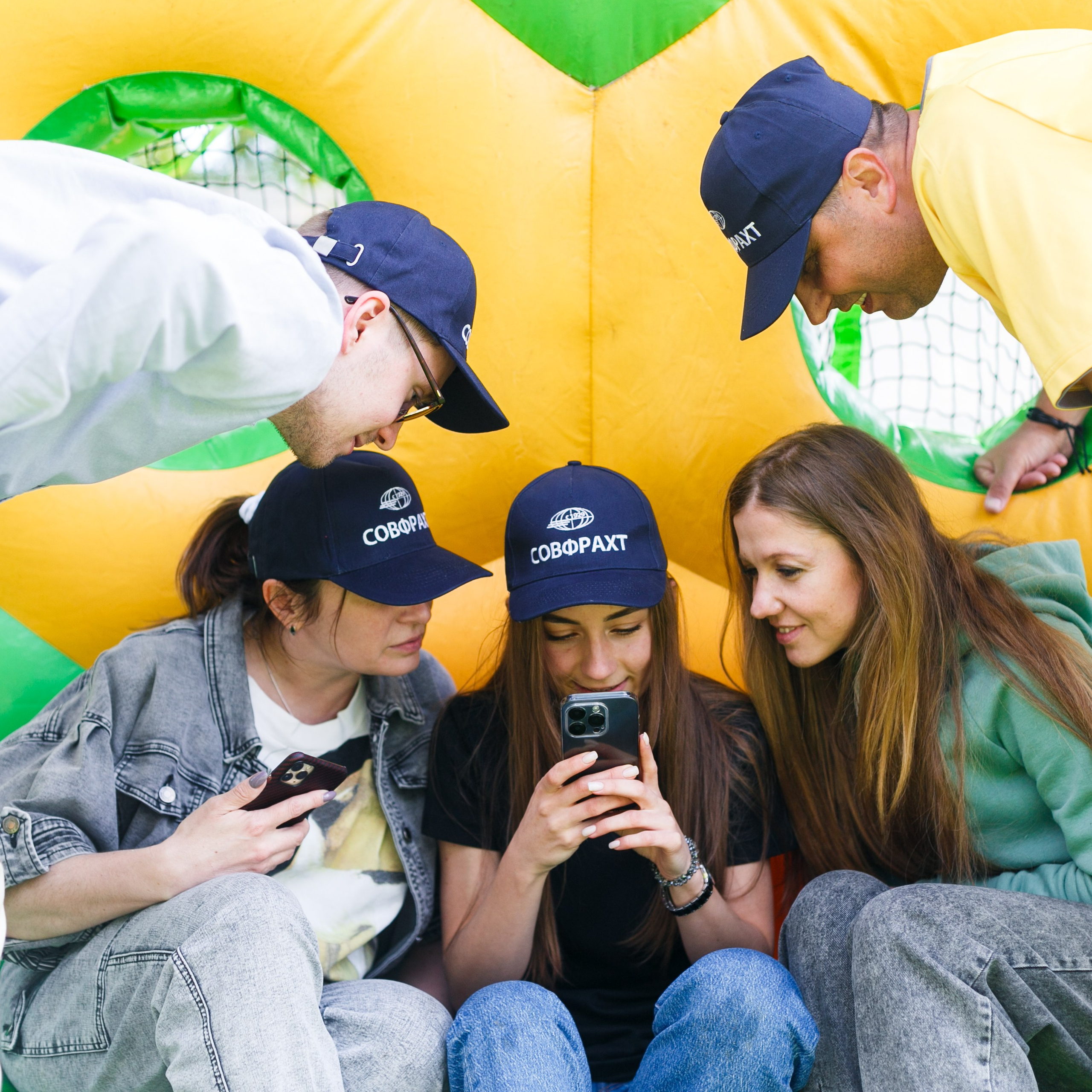 Фотосъемка корпоратива для компании Совфрахт