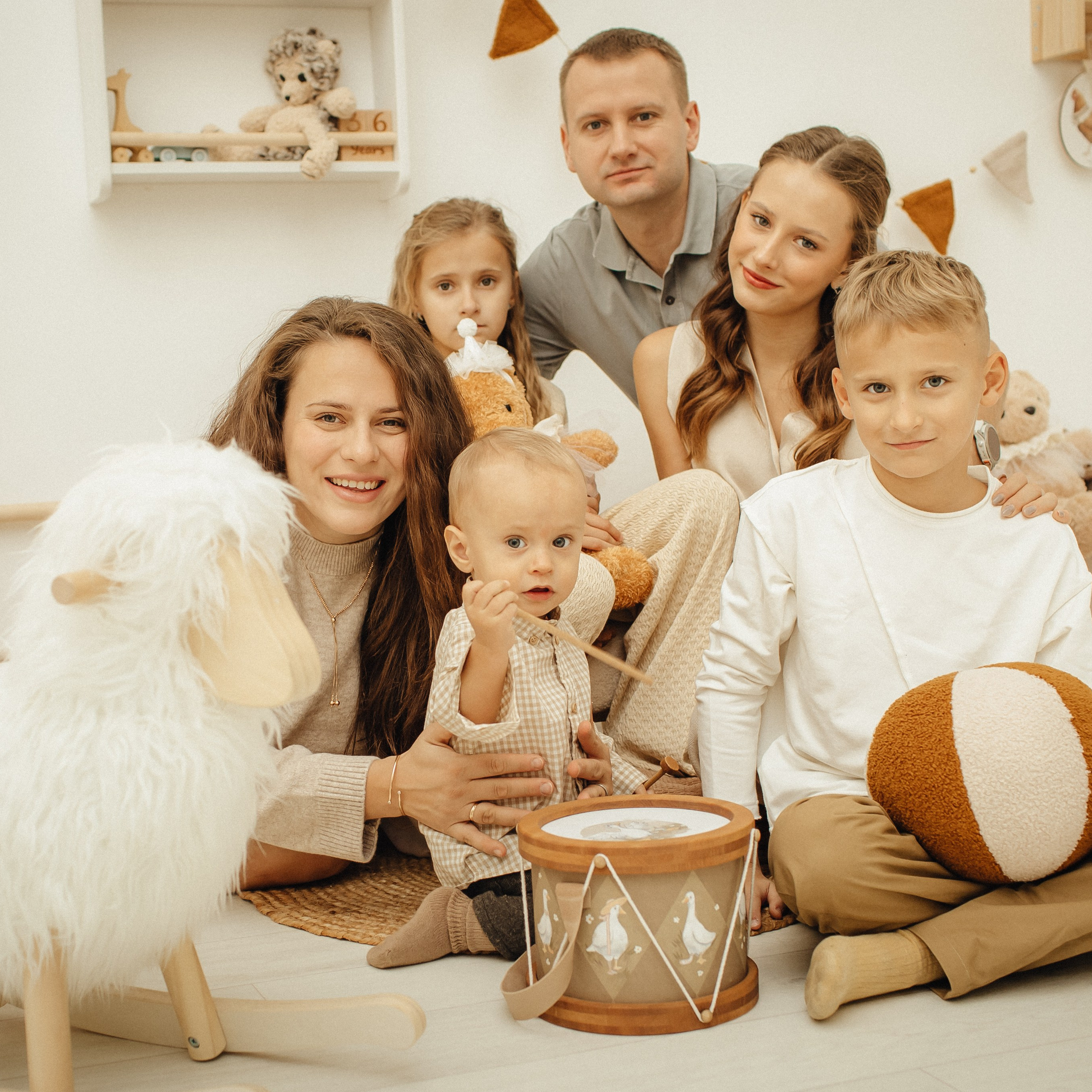 Елена с&nbsp;детьми