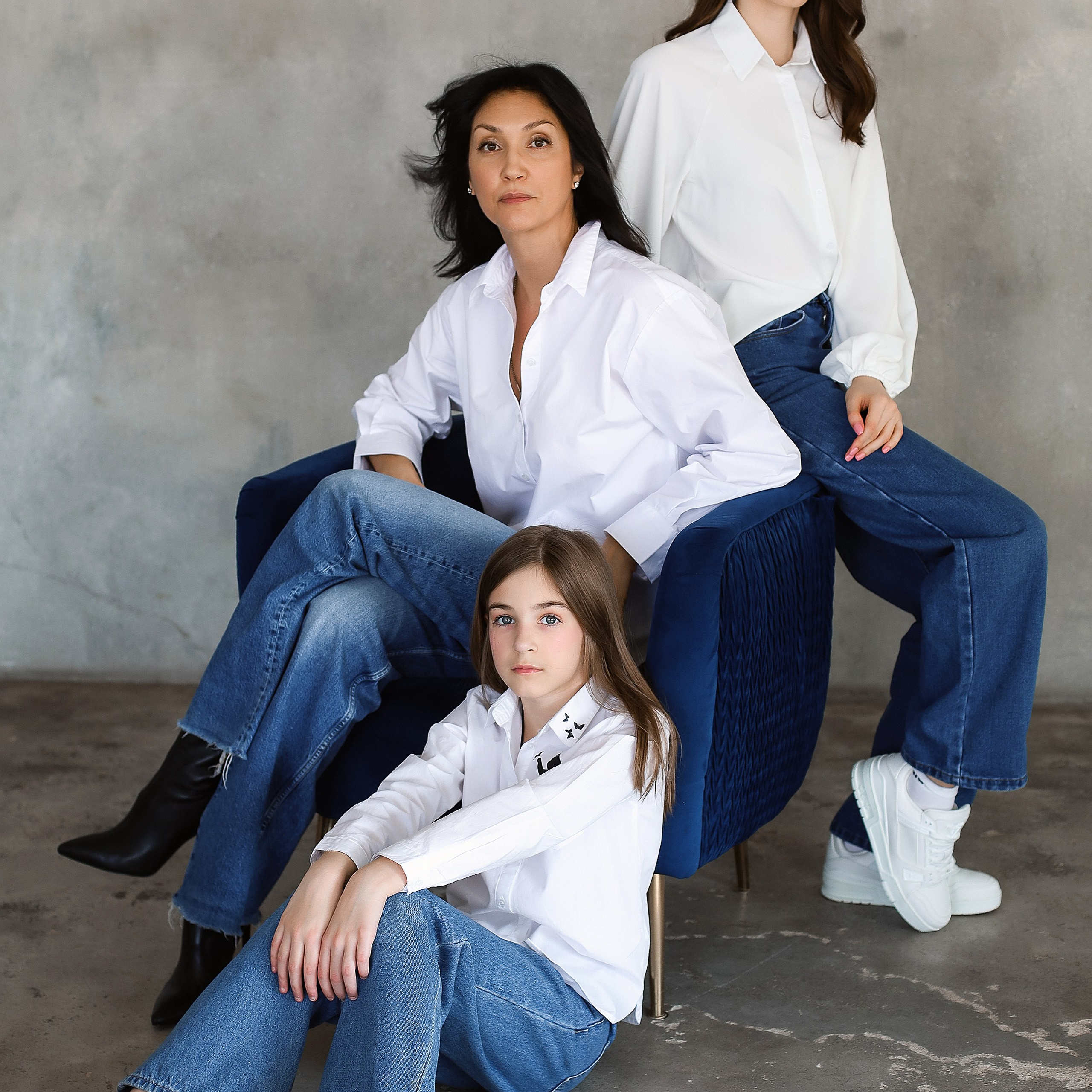 Мама с дочками