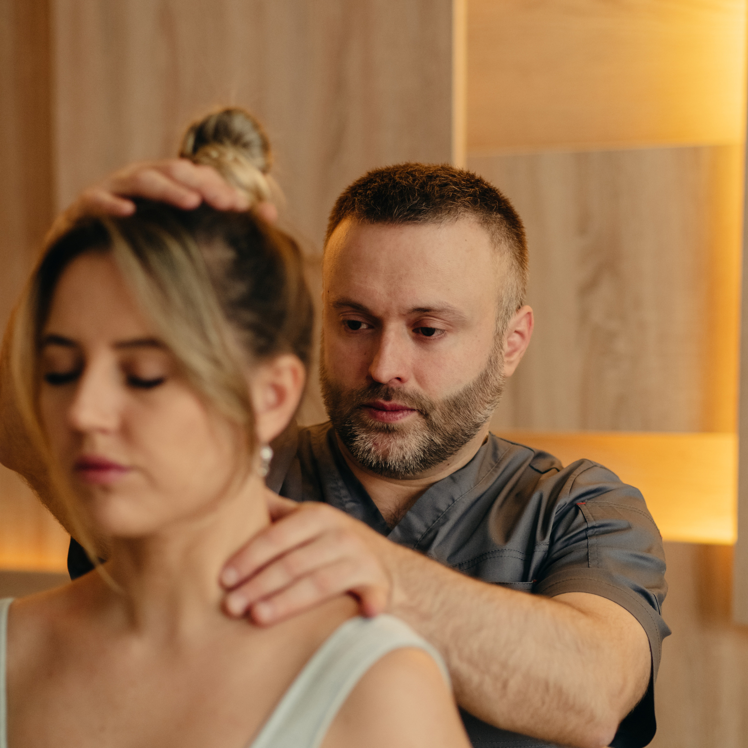 мужская контентная фотосессия для специалиста