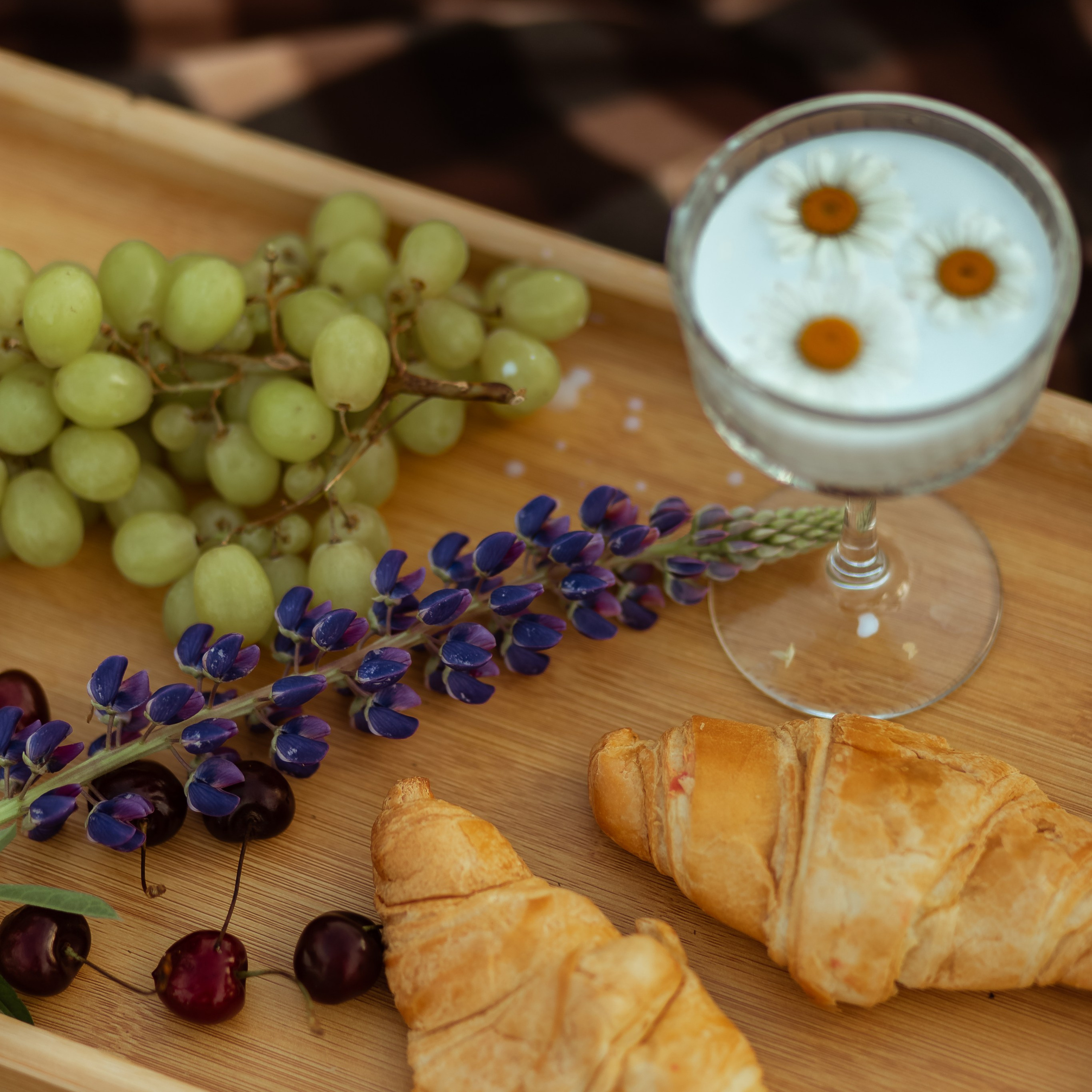 В поле с люпинами). Свадебный и семейный фотограф Можга-Ижевск Ксения Романова