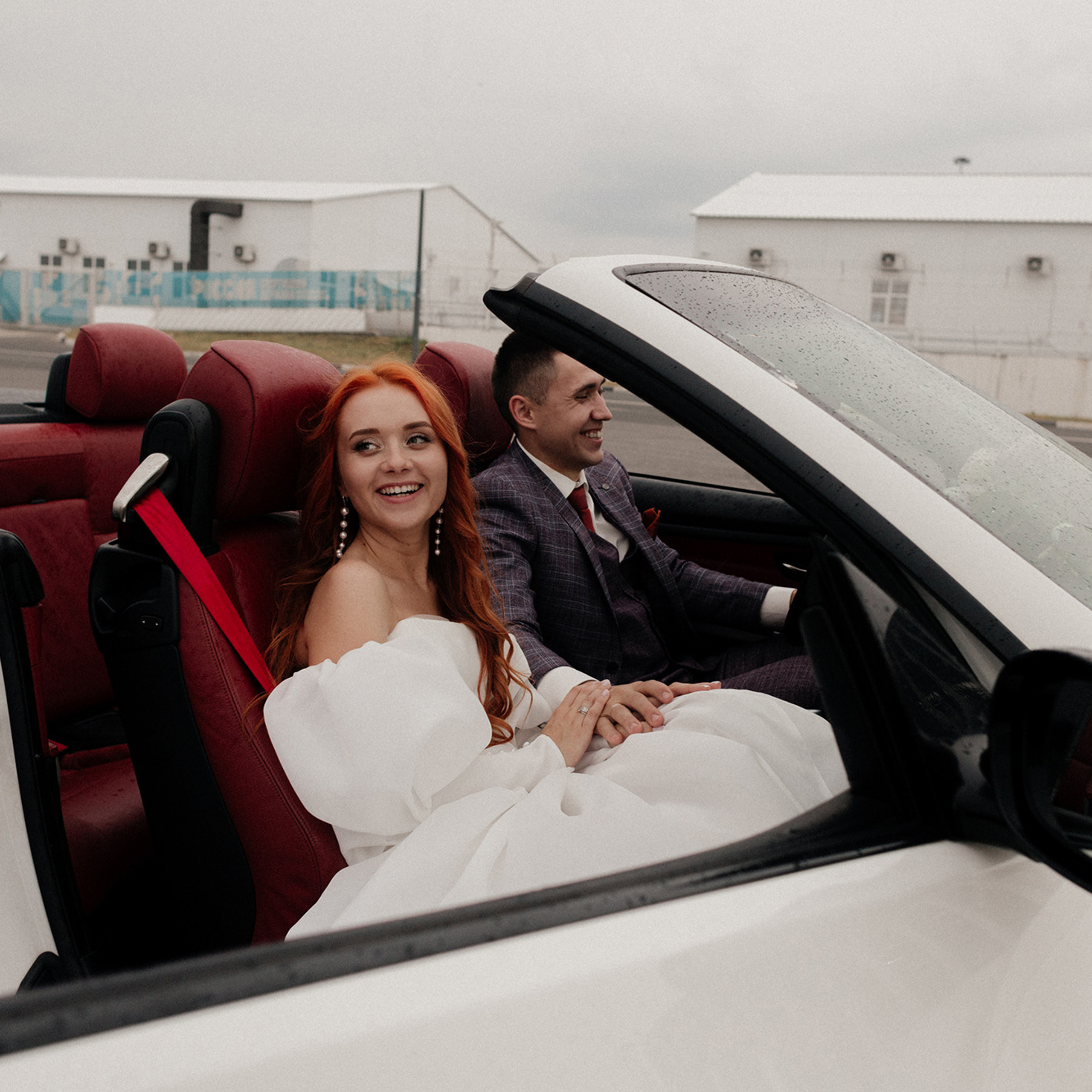 Прогулка на кабриолете Ульяна и Миша