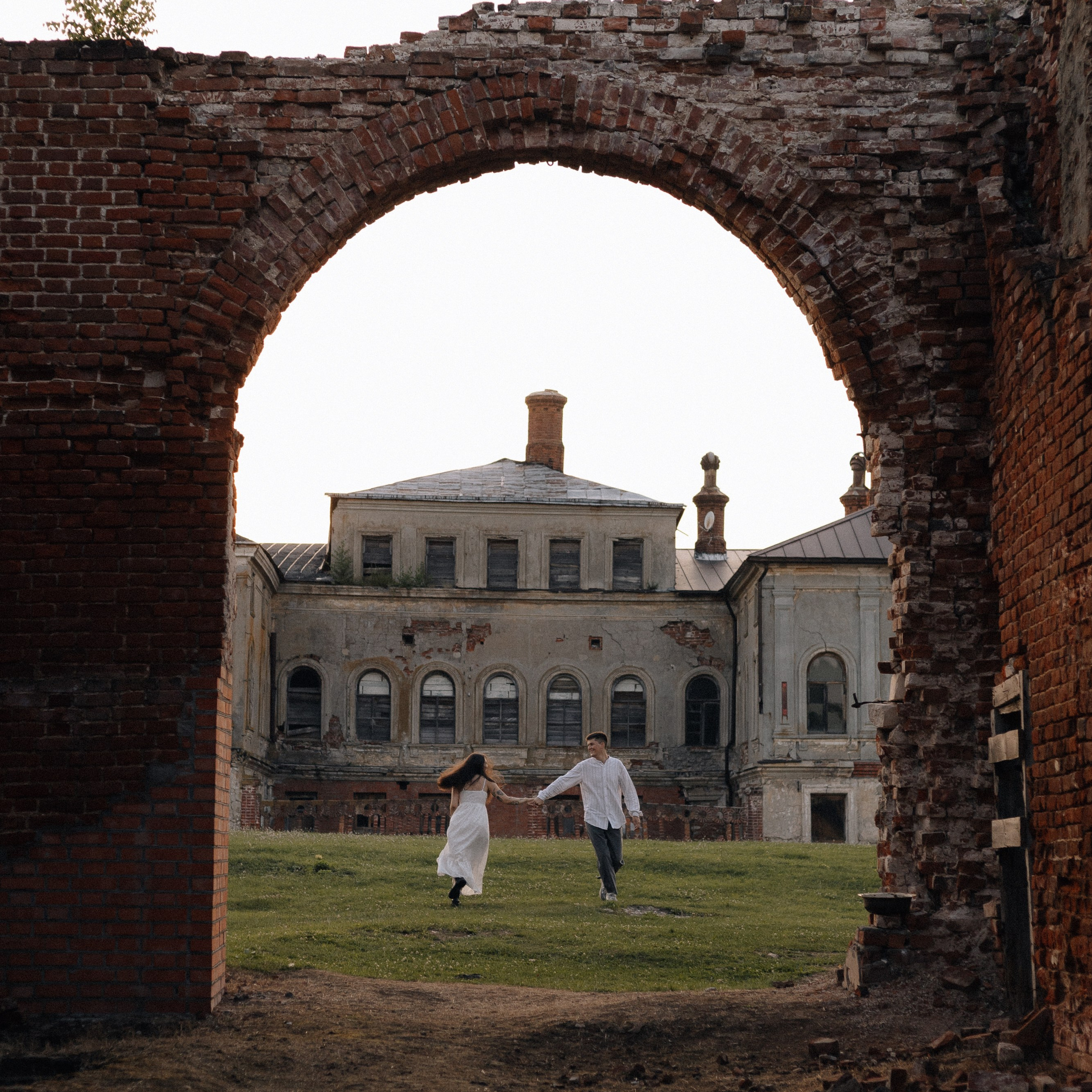 Любить на закате в Усадьбе