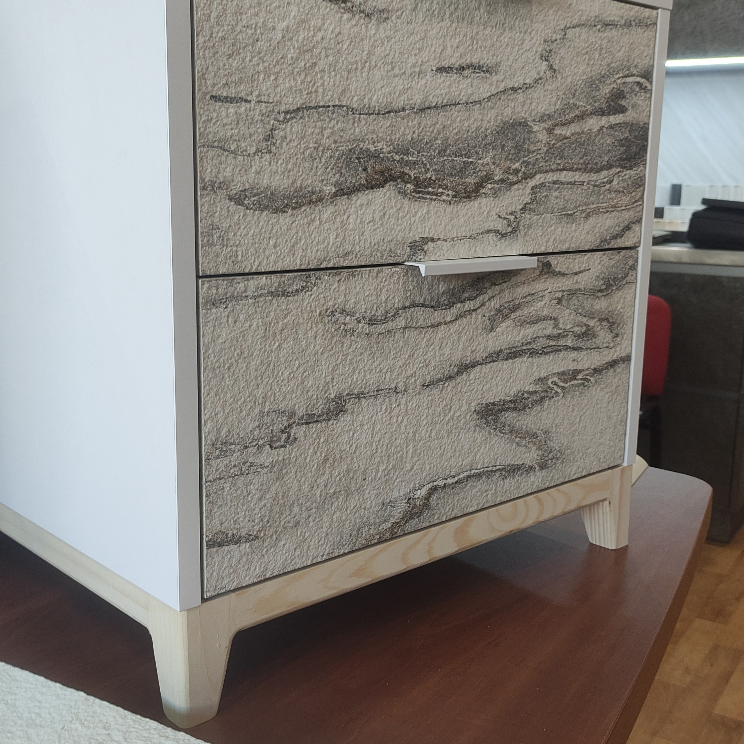 Тумба прикроватная