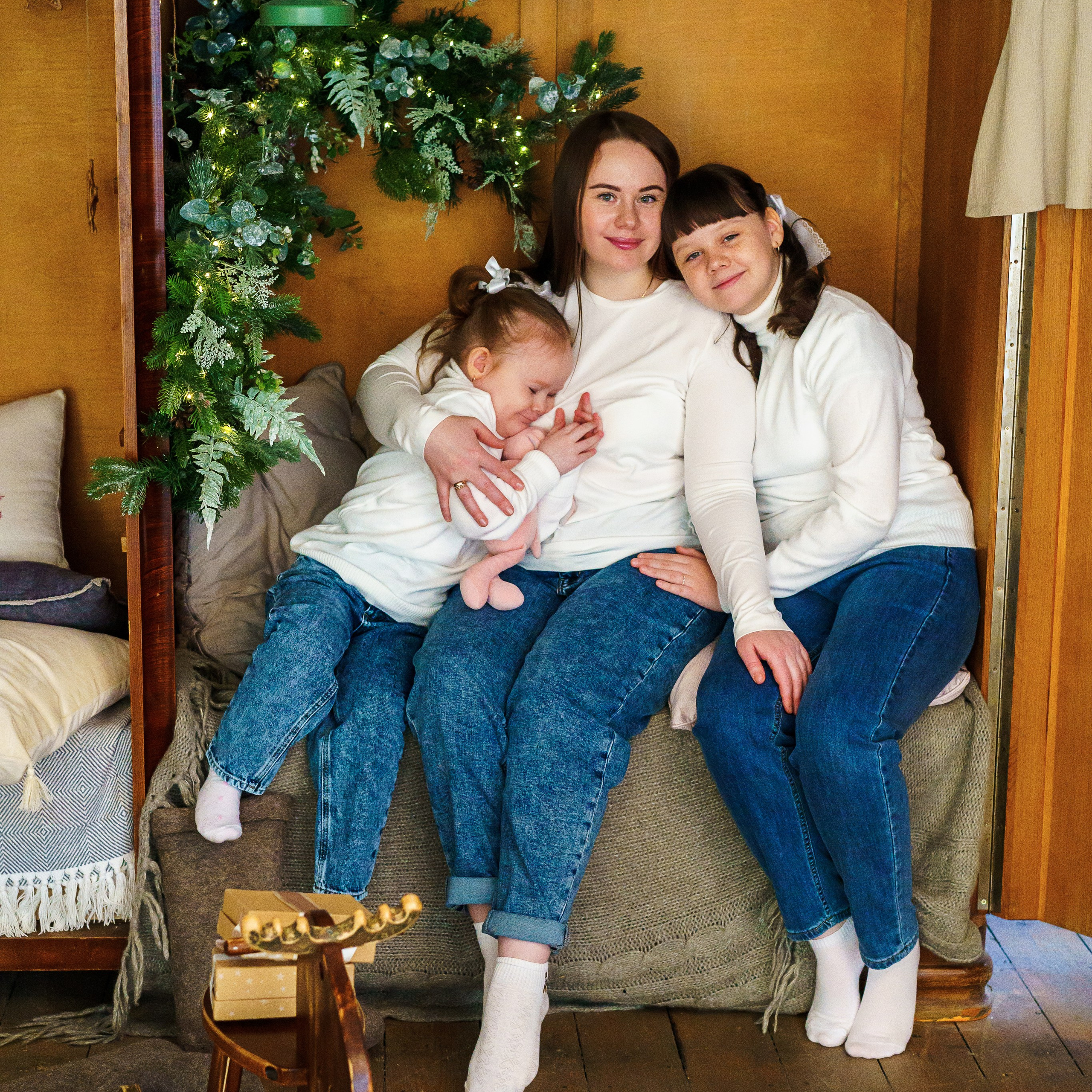 Котовы такие лапочки))