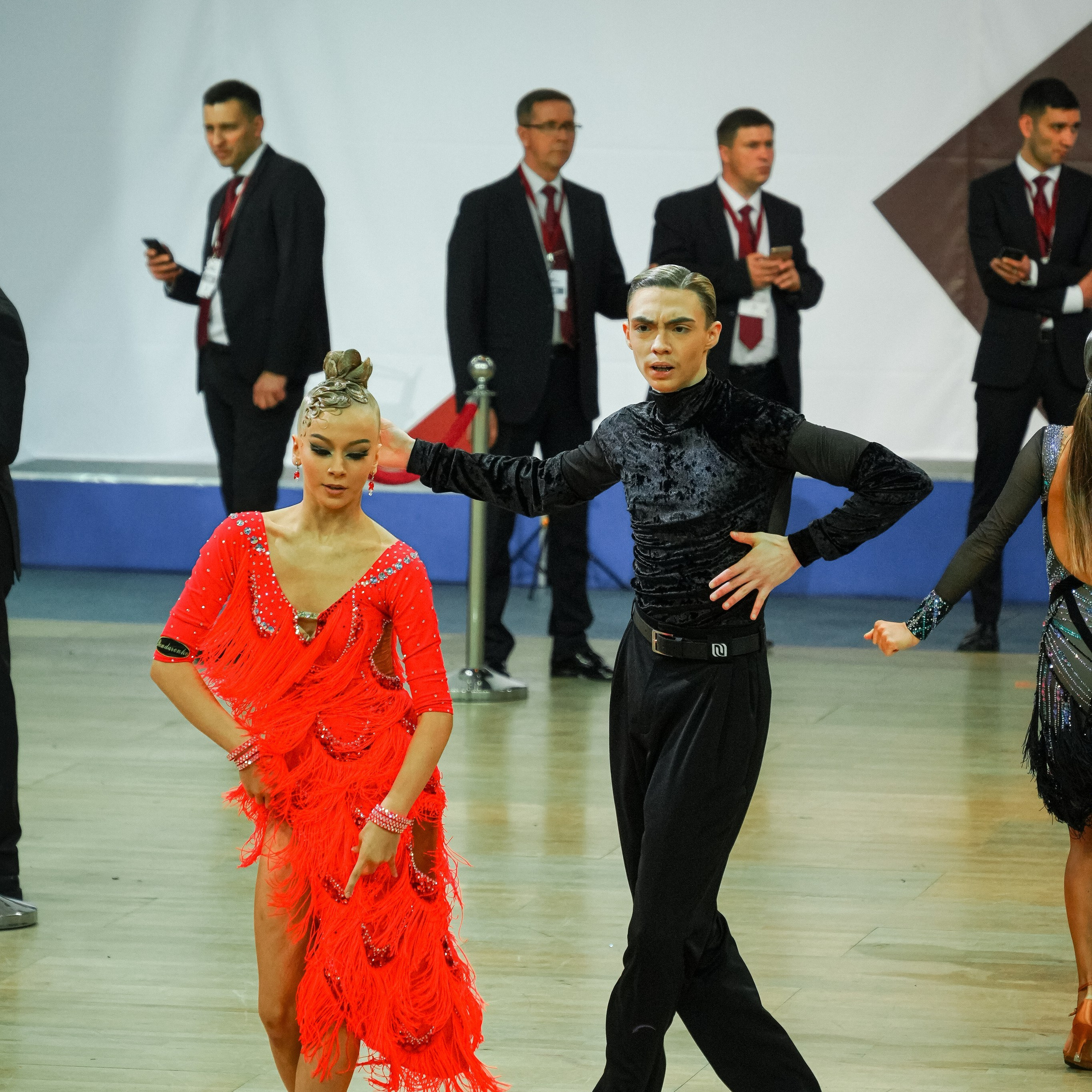 Бальные танцы