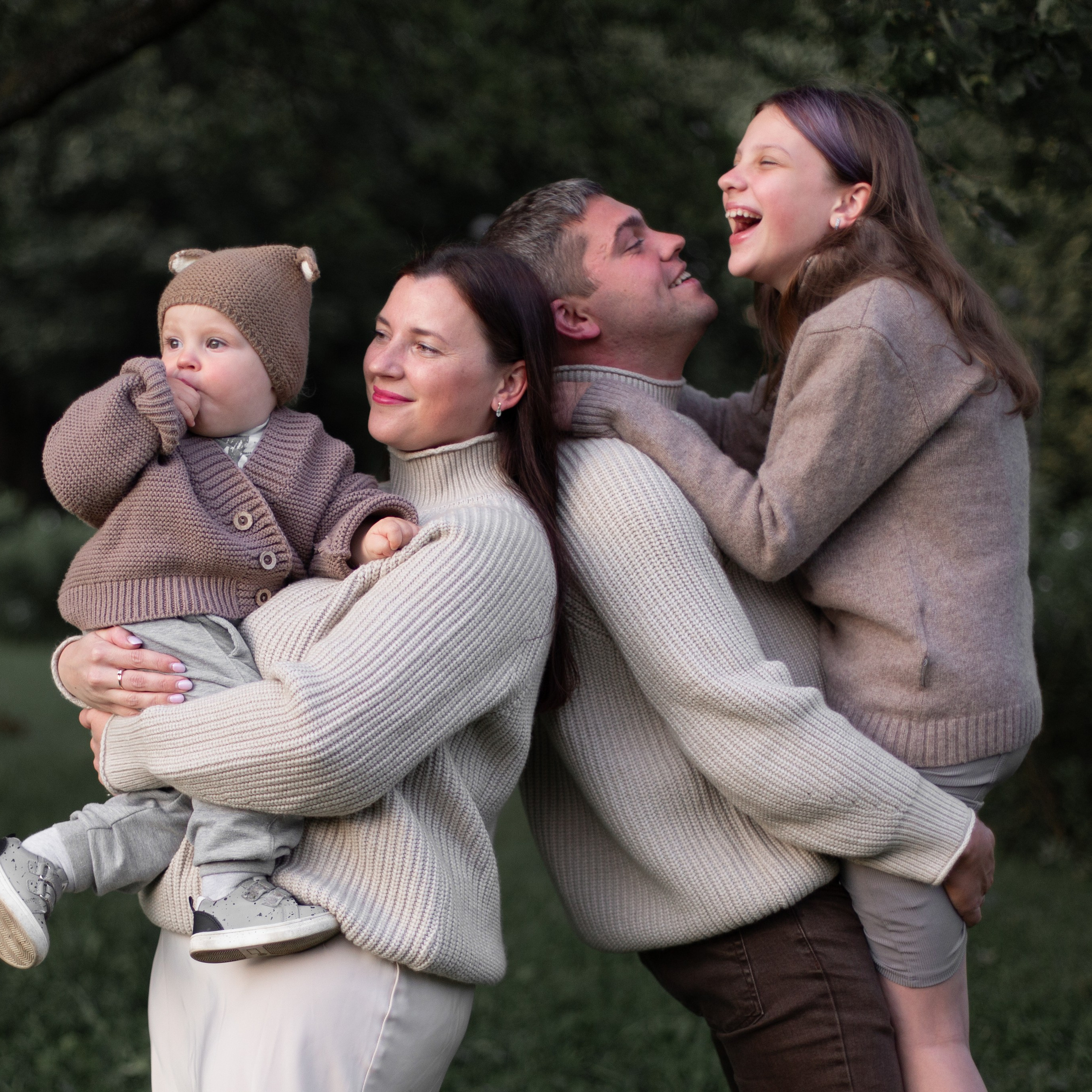 Артем, Роза, Алена и Ваня. Семейный и детский фотограф в Москве Анастасия Брагина