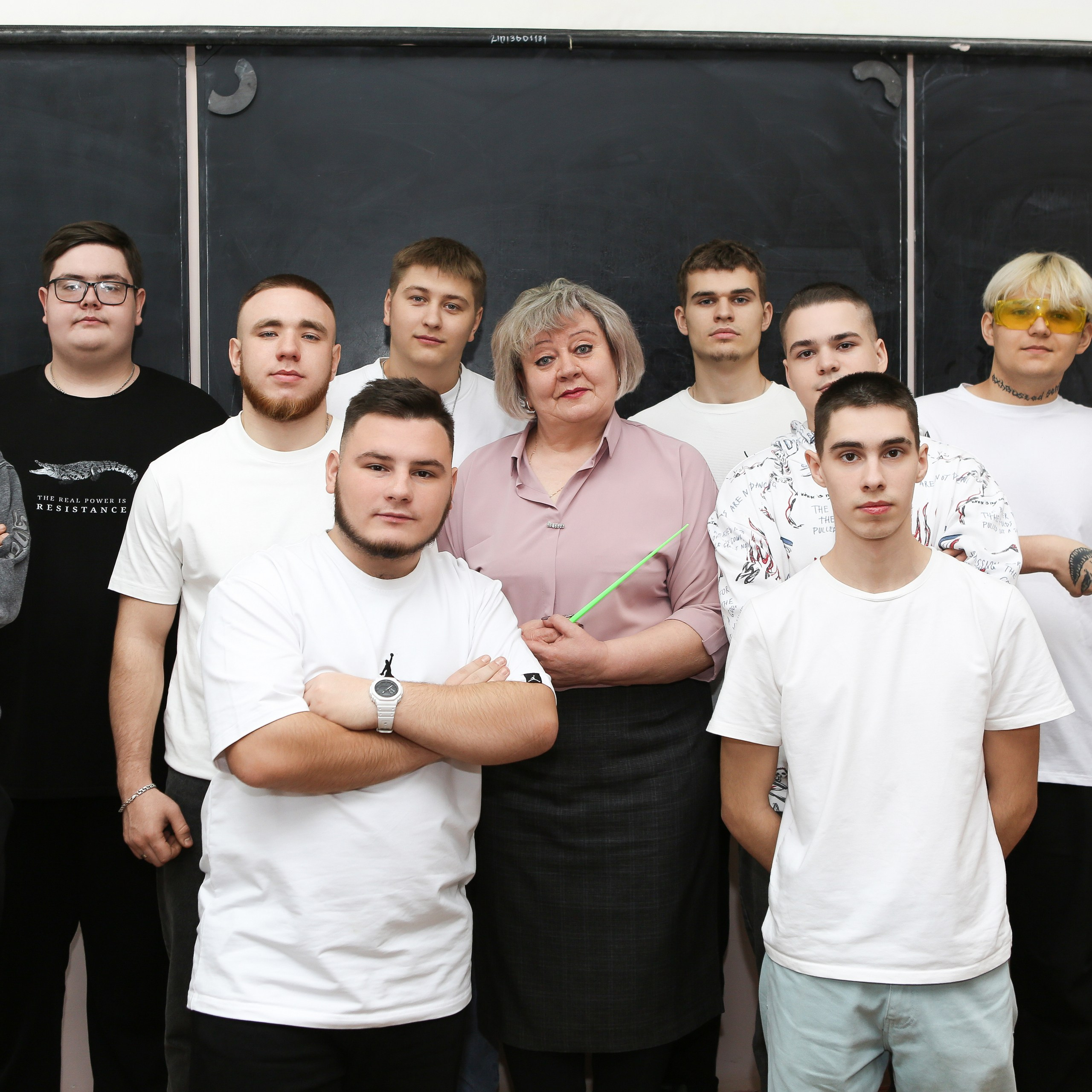 ФОТОСЕССИЯ В КЛАССЕ ДЛЯ ВЫПУСКНИКОВ СВАРОЧНОГО ПРОИЗВОДСТВА