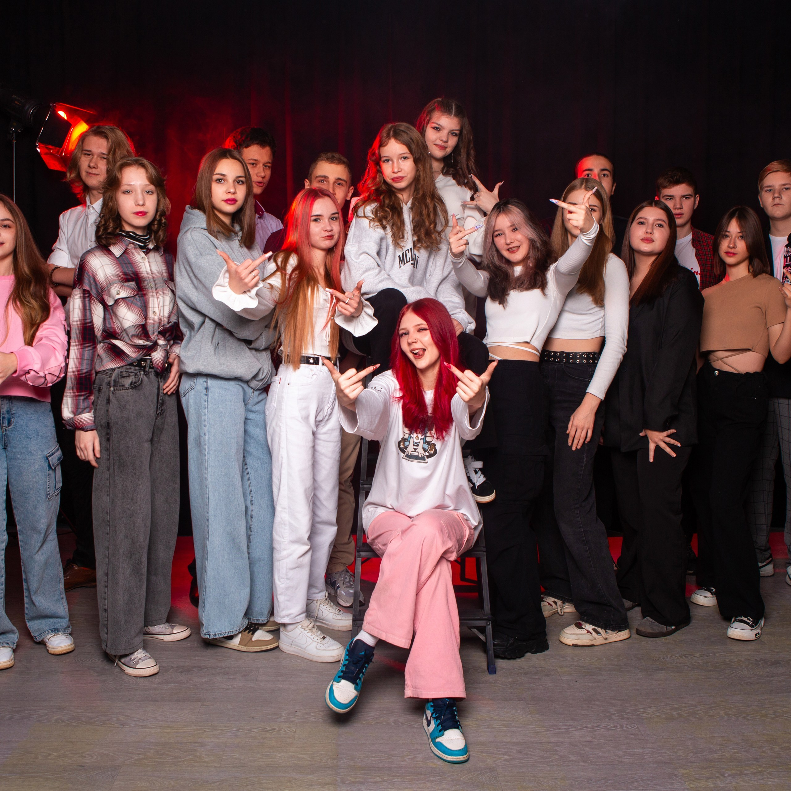 ФОТОСЕССИЯ С ЦВЕТНЫМ СВЕТОМ