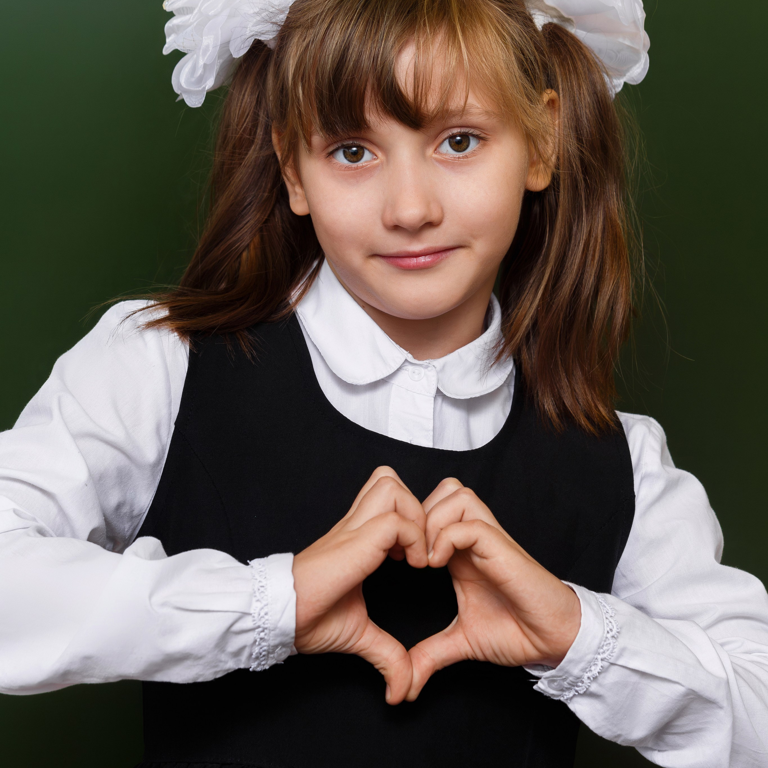 СЪЕМКА ПОРТРЕТОВ ПЕРВОКЛАССНИКОВ В КЛАССЕ