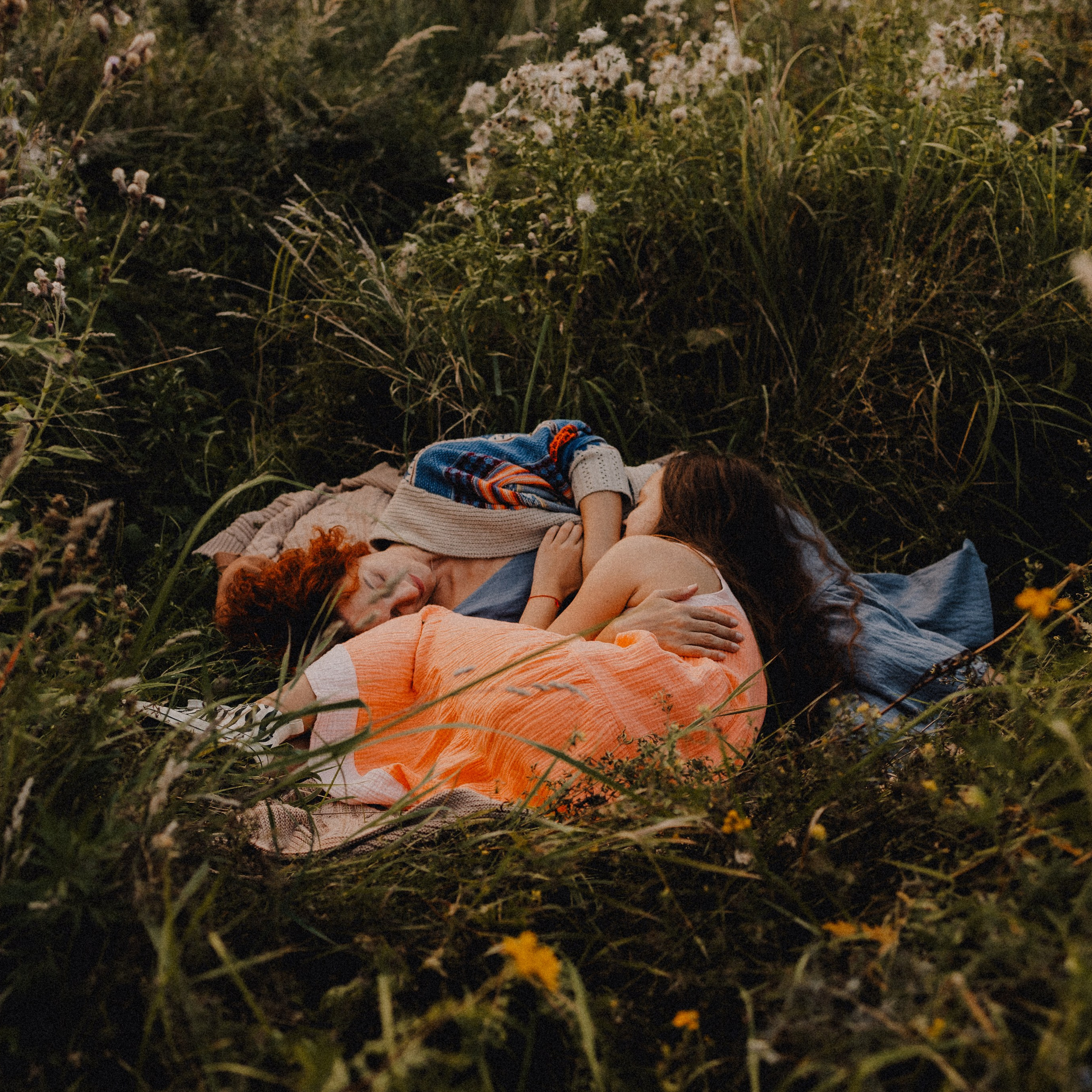 Юля и Настя