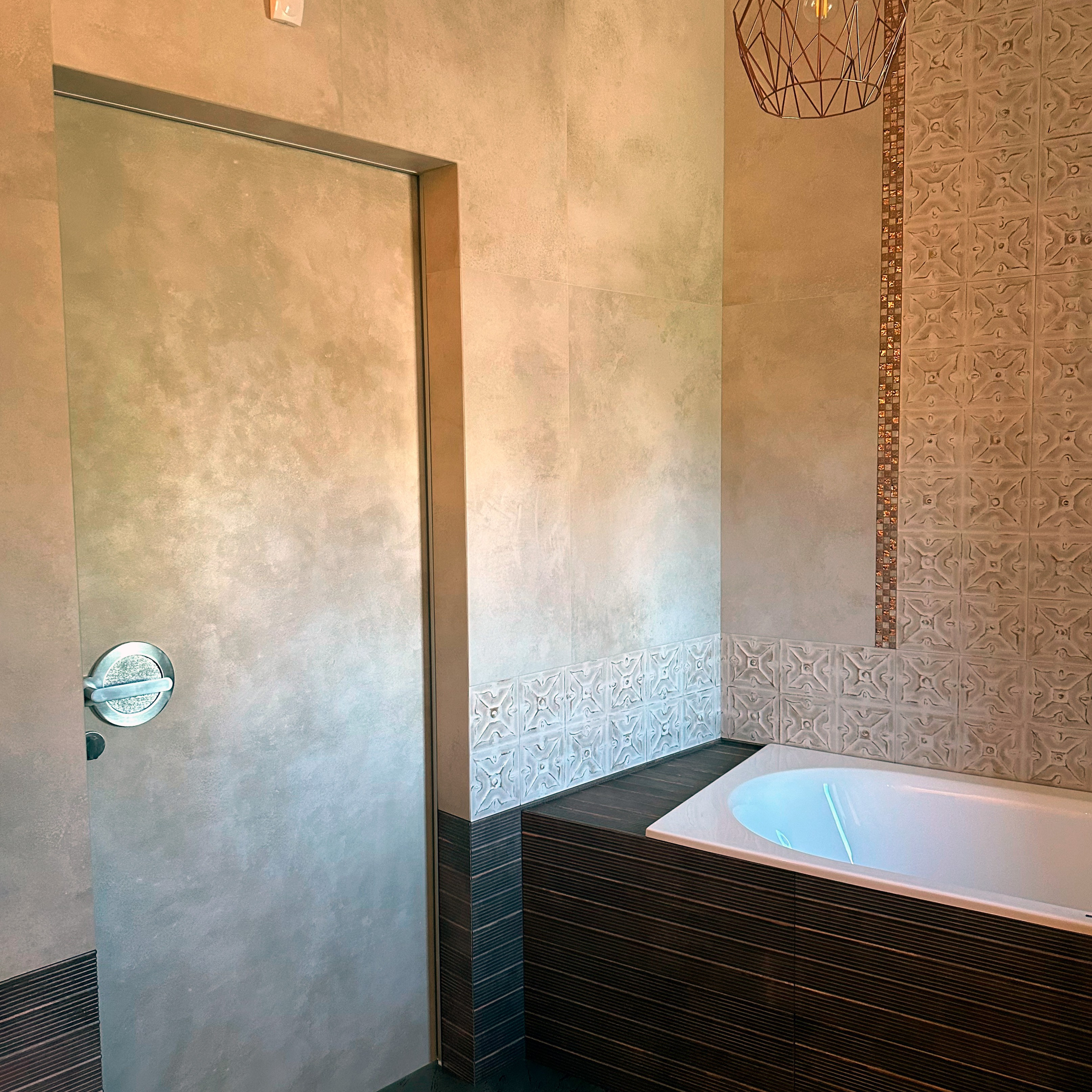 Квартира дверь в ванной комнате