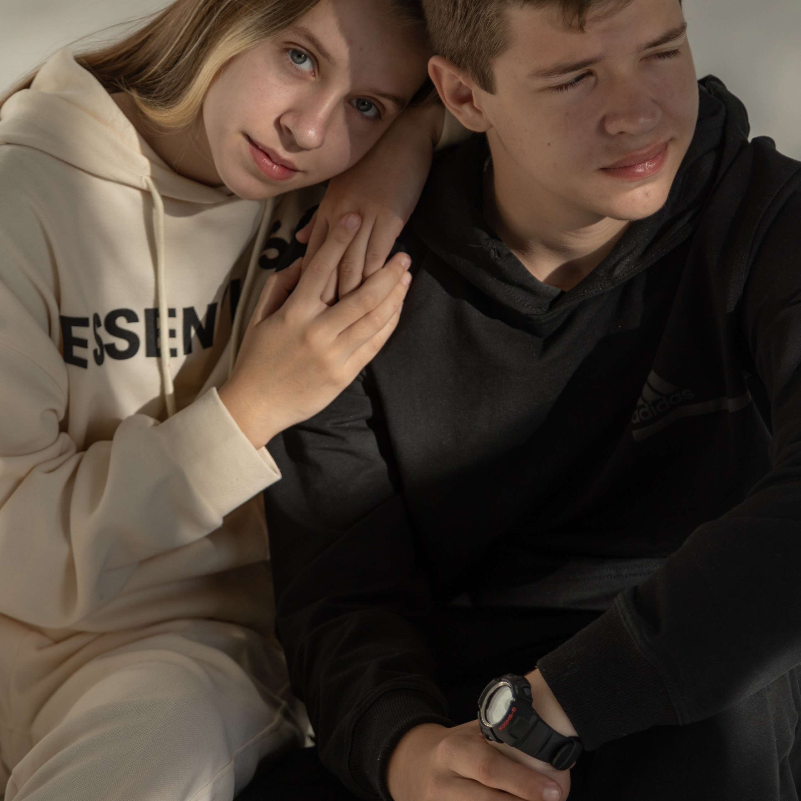 Брат и сестра. Профессиональный фотограф в Астрахани Оганян Аревик