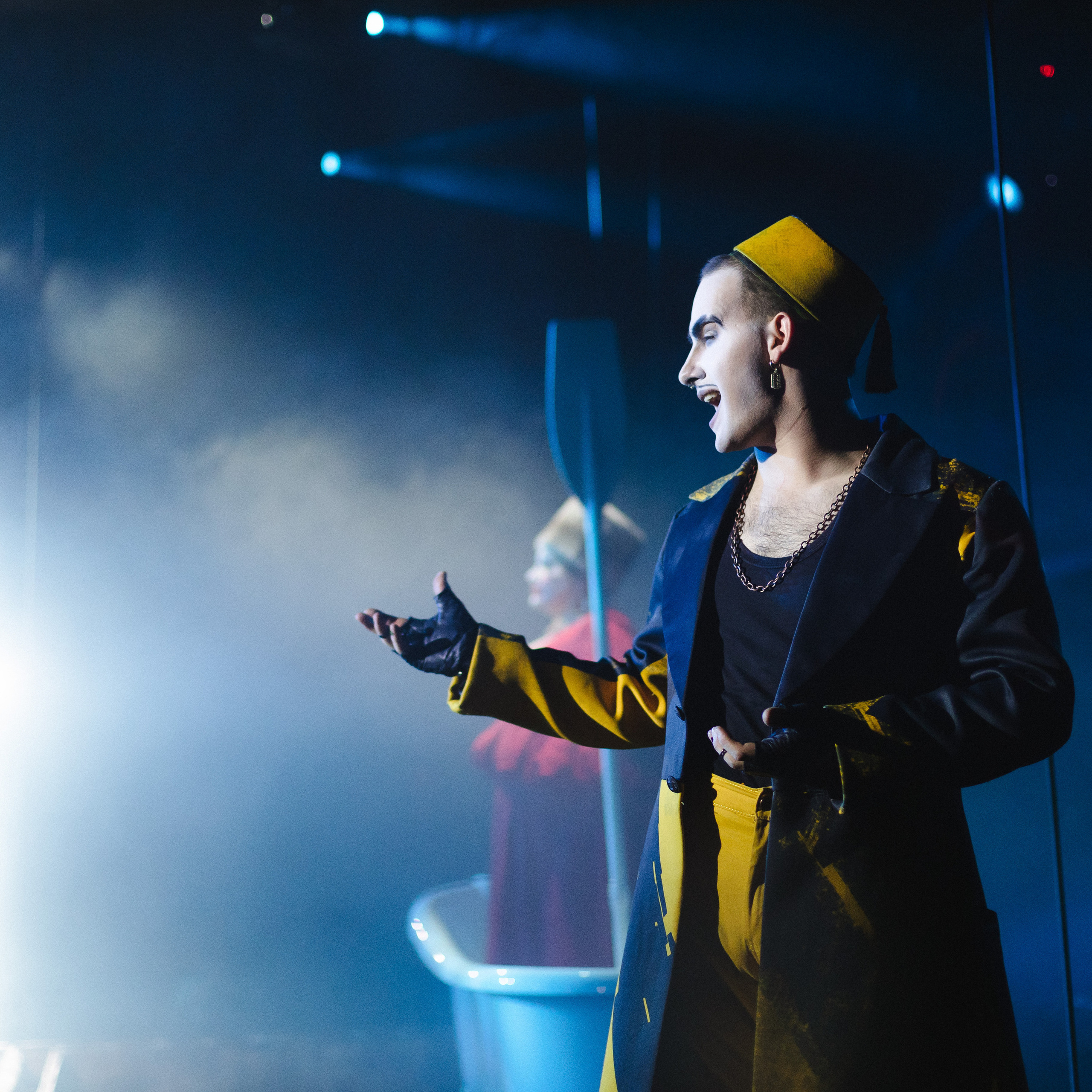 Фрик-шоу 12 стульев