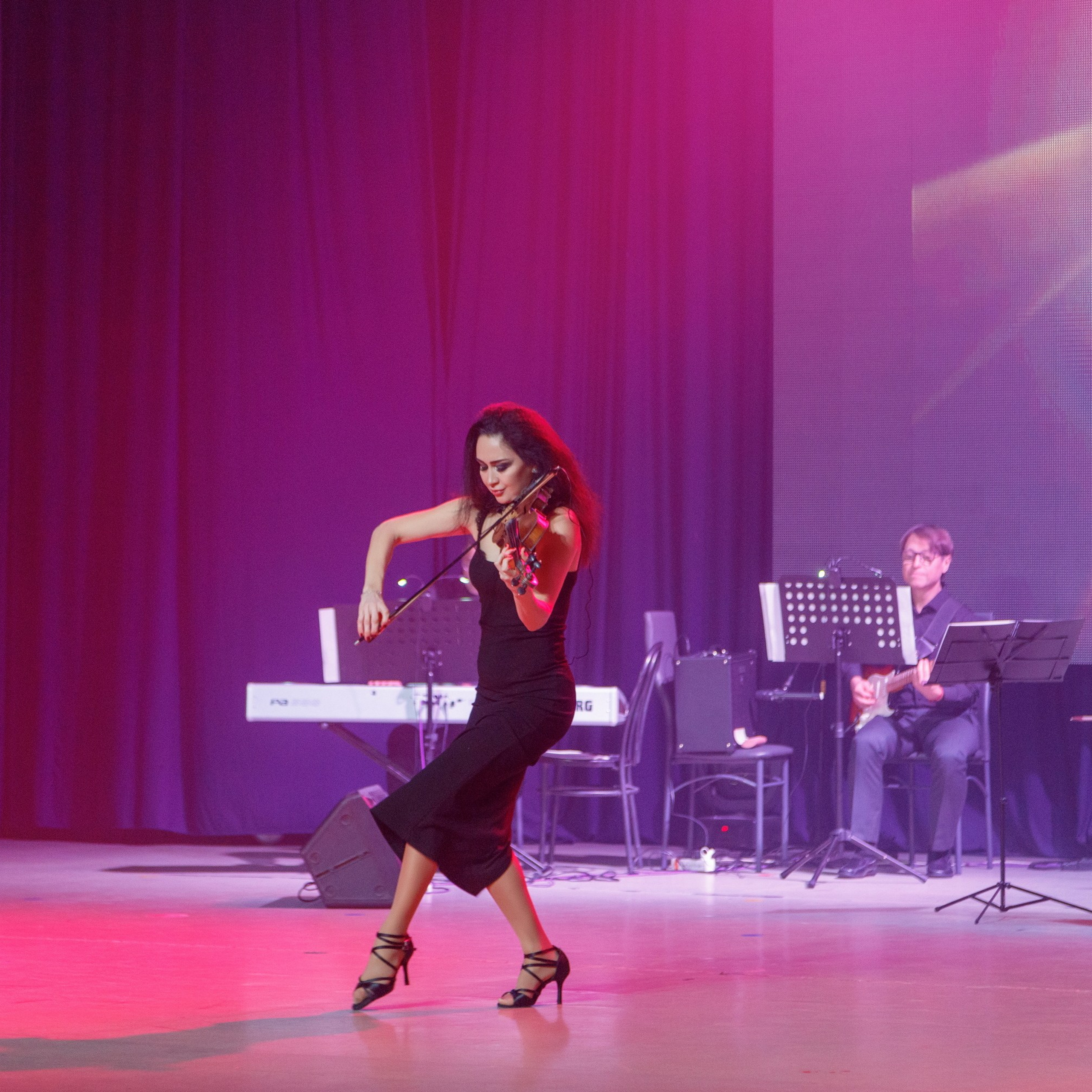 Рекламное фото, видео, инфографика, бизнес-портрет, предметная съёмка. Фотограф видеограф Иркутск фото видео студия Алексея Марамзина