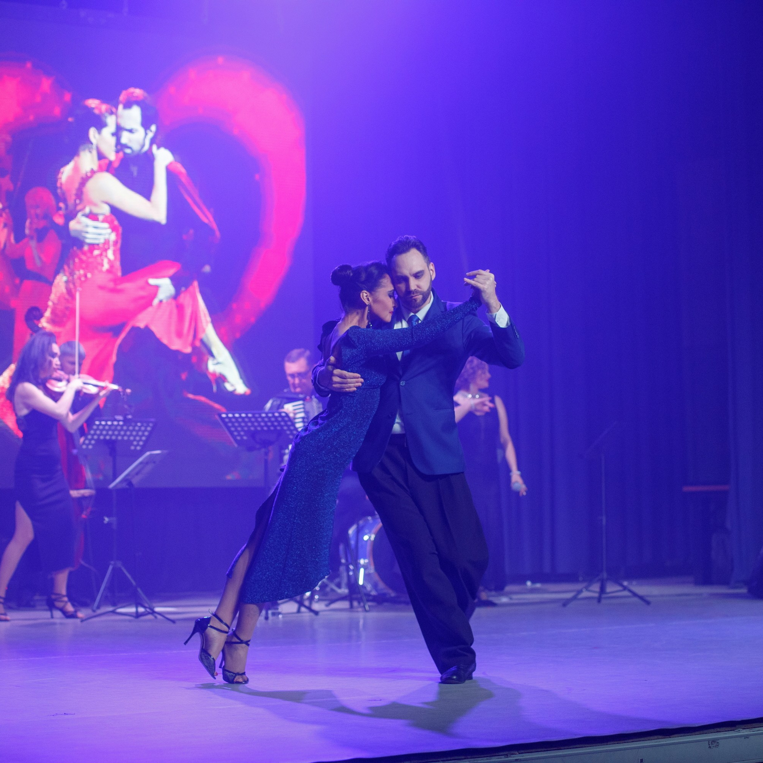 Рекламное фото, видео, инфографика, бизнес-портрет, предметная съёмка. Фотограф видеограф Иркутск фото видео студия Алексея Марамзина