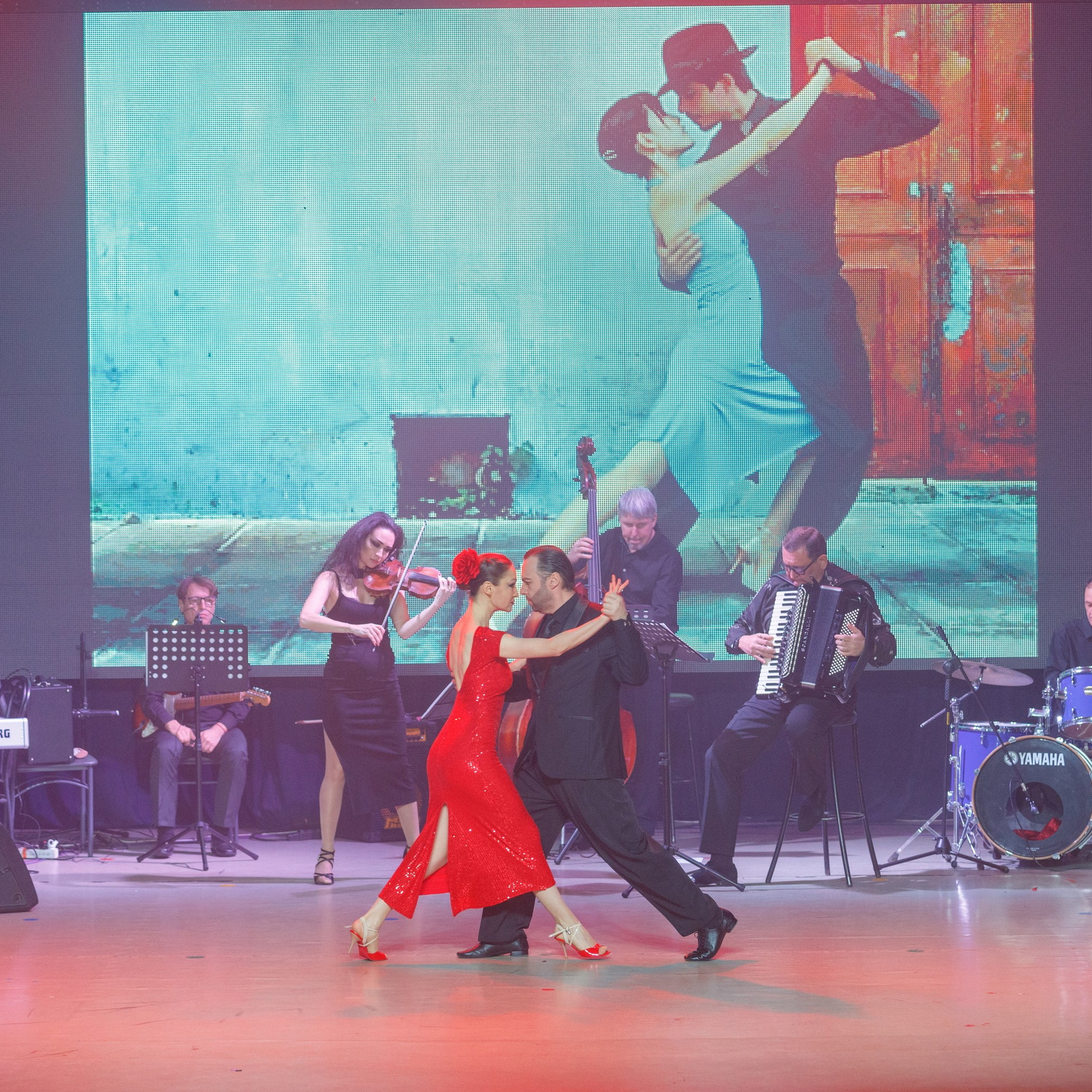 Рекламное фото, видео, инфографика, бизнес-портрет, предметная съёмка. Фотограф видеограф Иркутск фото видео студия Алексея Марамзина