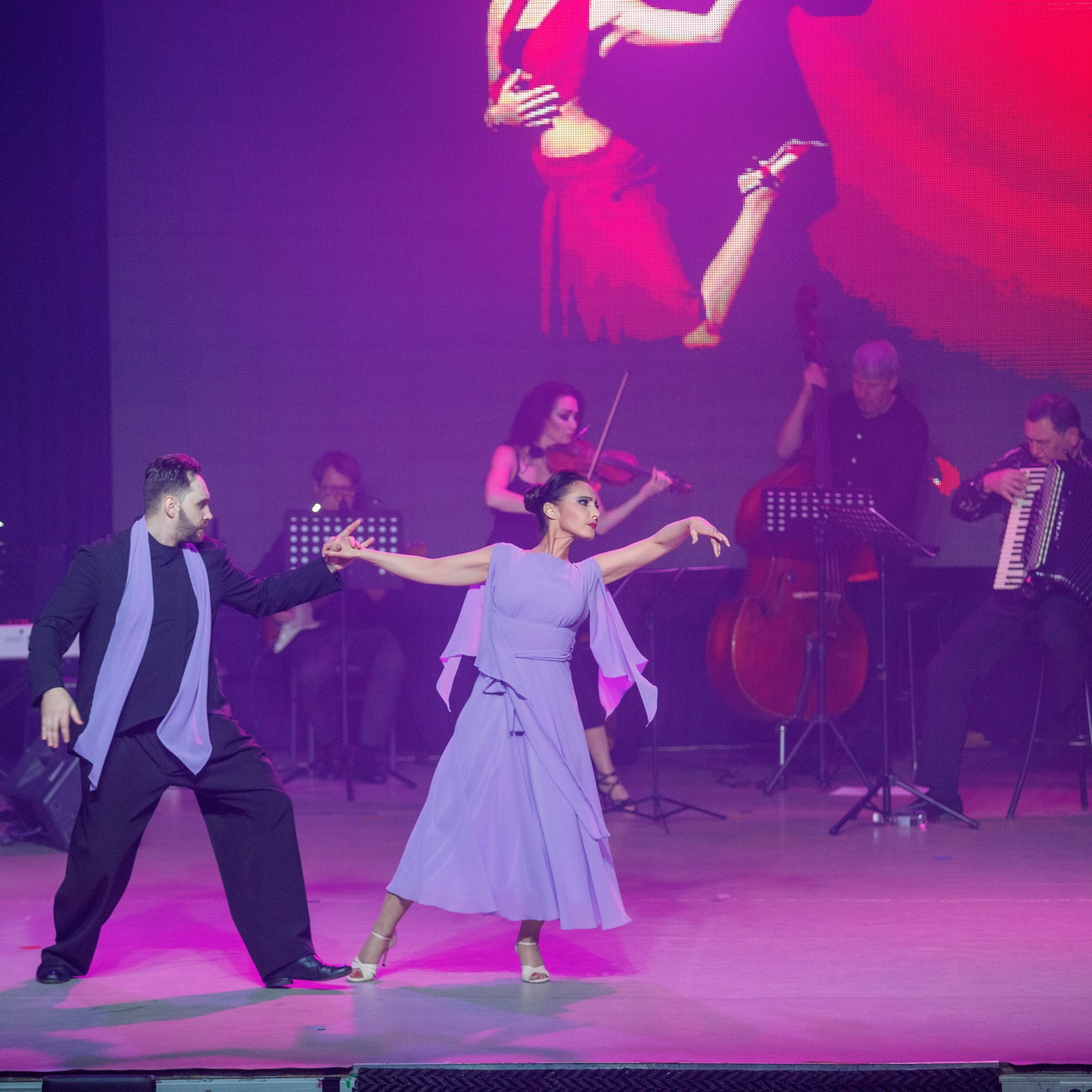 Рекламное фото, видео, инфографика, бизнес-портрет, предметная съёмка. Фотограф видеограф Иркутск фото видео студия Алексея Марамзина