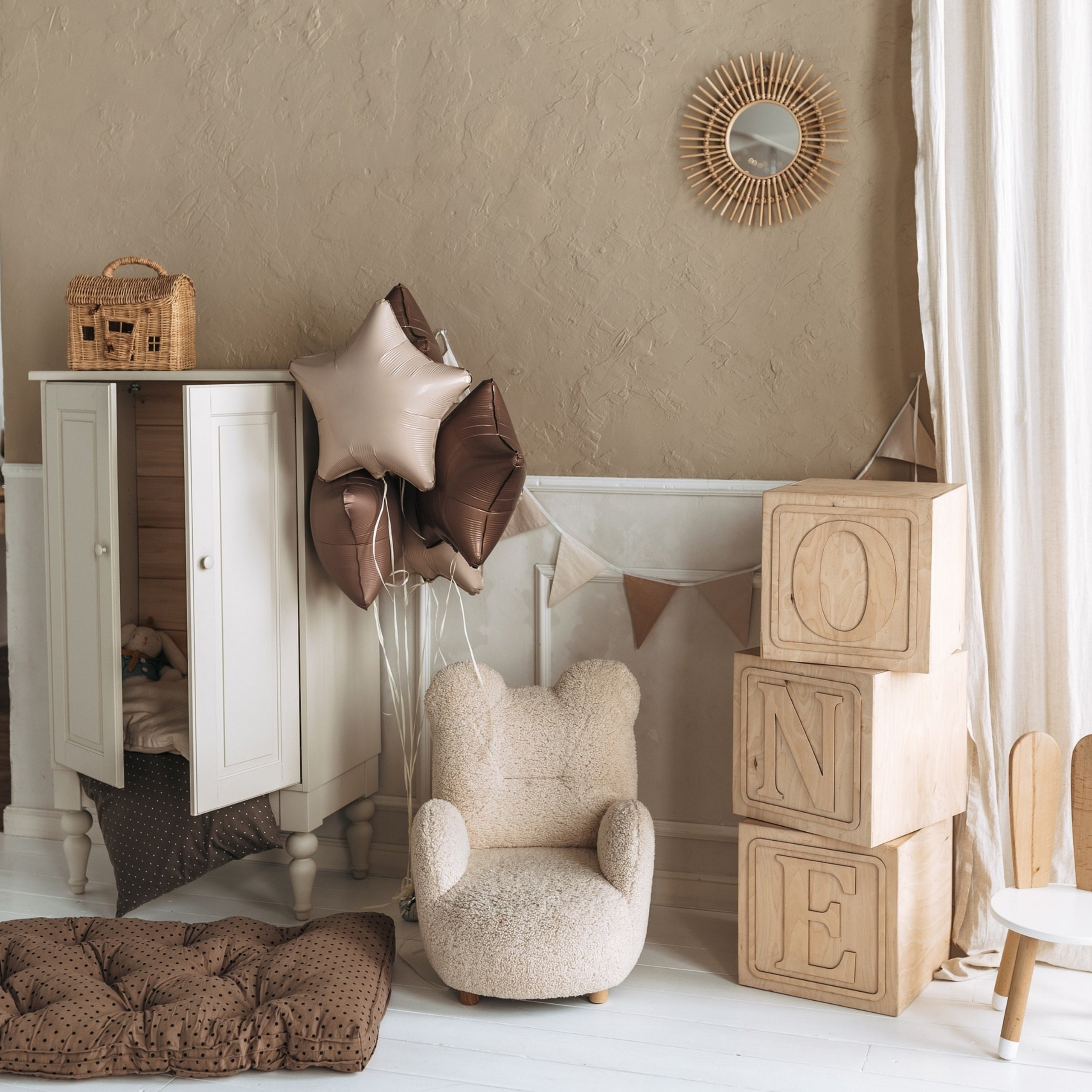 Фотостудии Красноярска. Актуальный декор в декабре 2024. Фотограф Регина Крикунова г. Красноярск