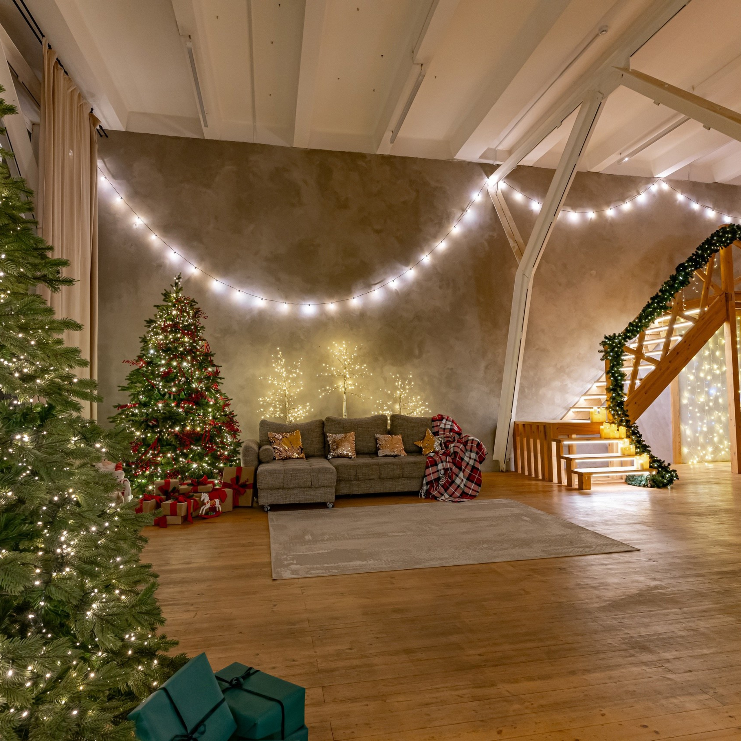 Фотостудии Красноярска. Актуальный декор в декабре 2024. Фотограф Регина Крикунова г. Красноярск