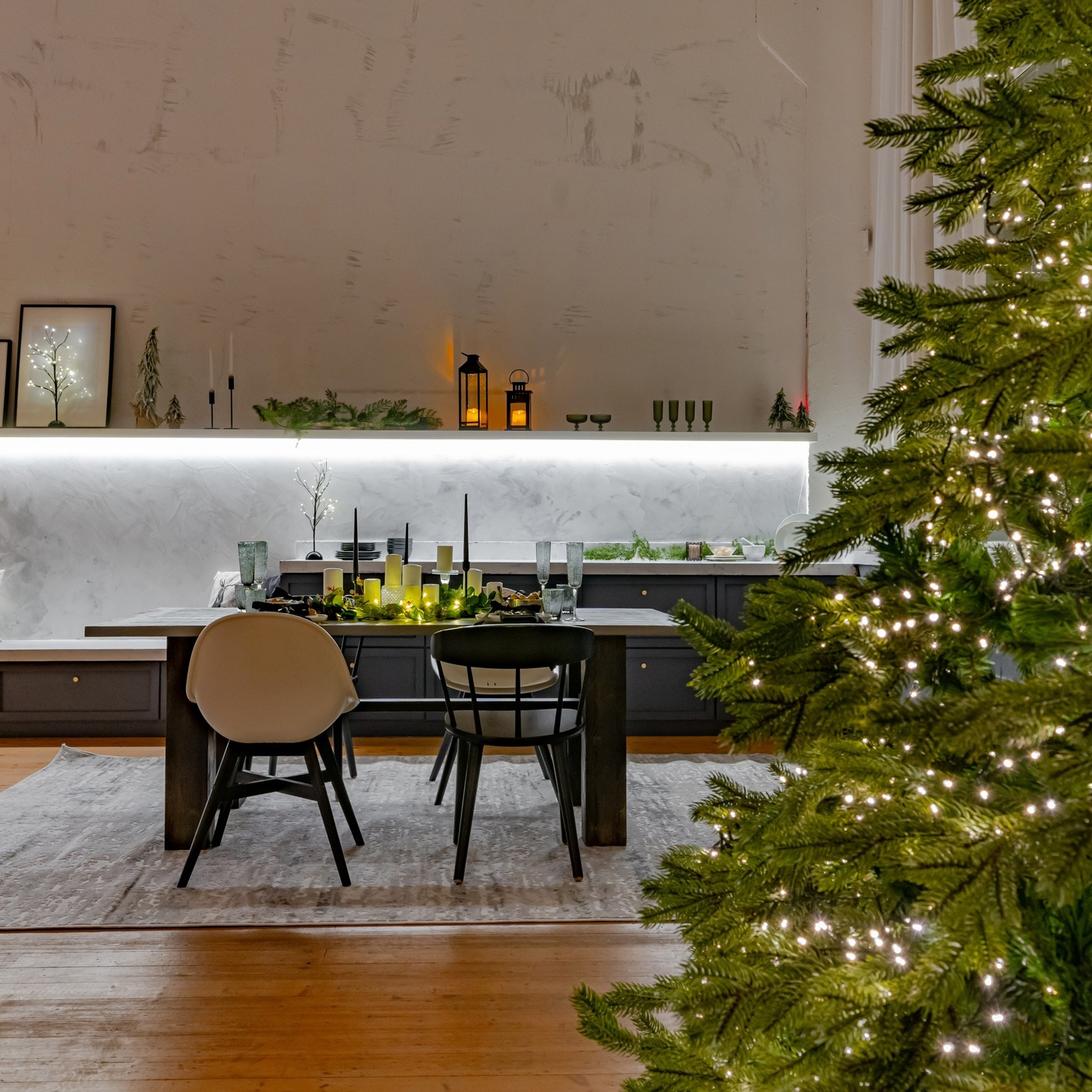 Фотостудии Красноярска. Актуальный декор в декабре 2024. Фотограф Регина Крикунова г. Красноярск