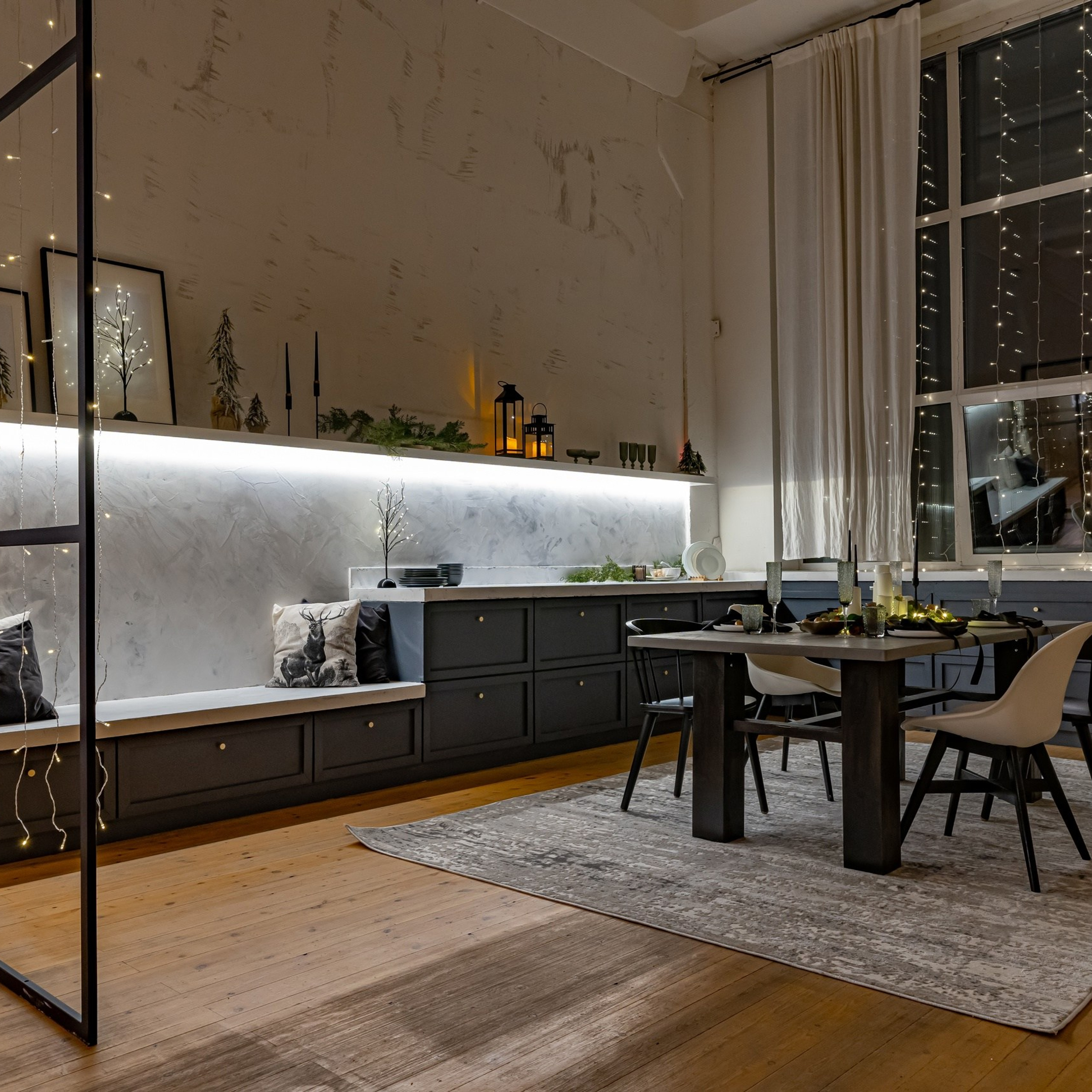 Фотостудии Красноярска. Актуальный декор в декабре 2024. Фотограф Регина Крикунова г. Красноярск