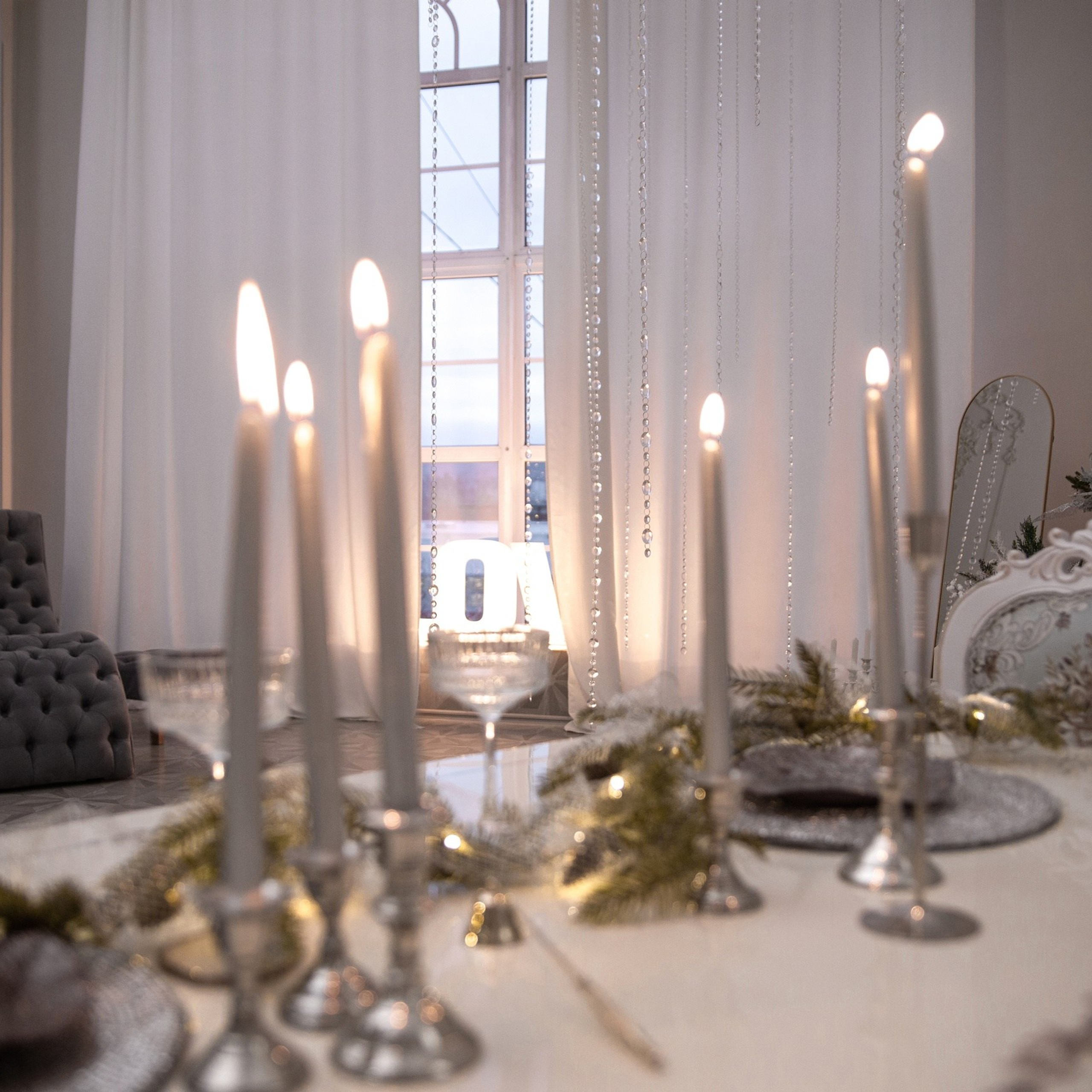 Фотостудии Красноярска. Актуальный декор в декабре 2024. Фотограф Регина Крикунова г. Красноярск