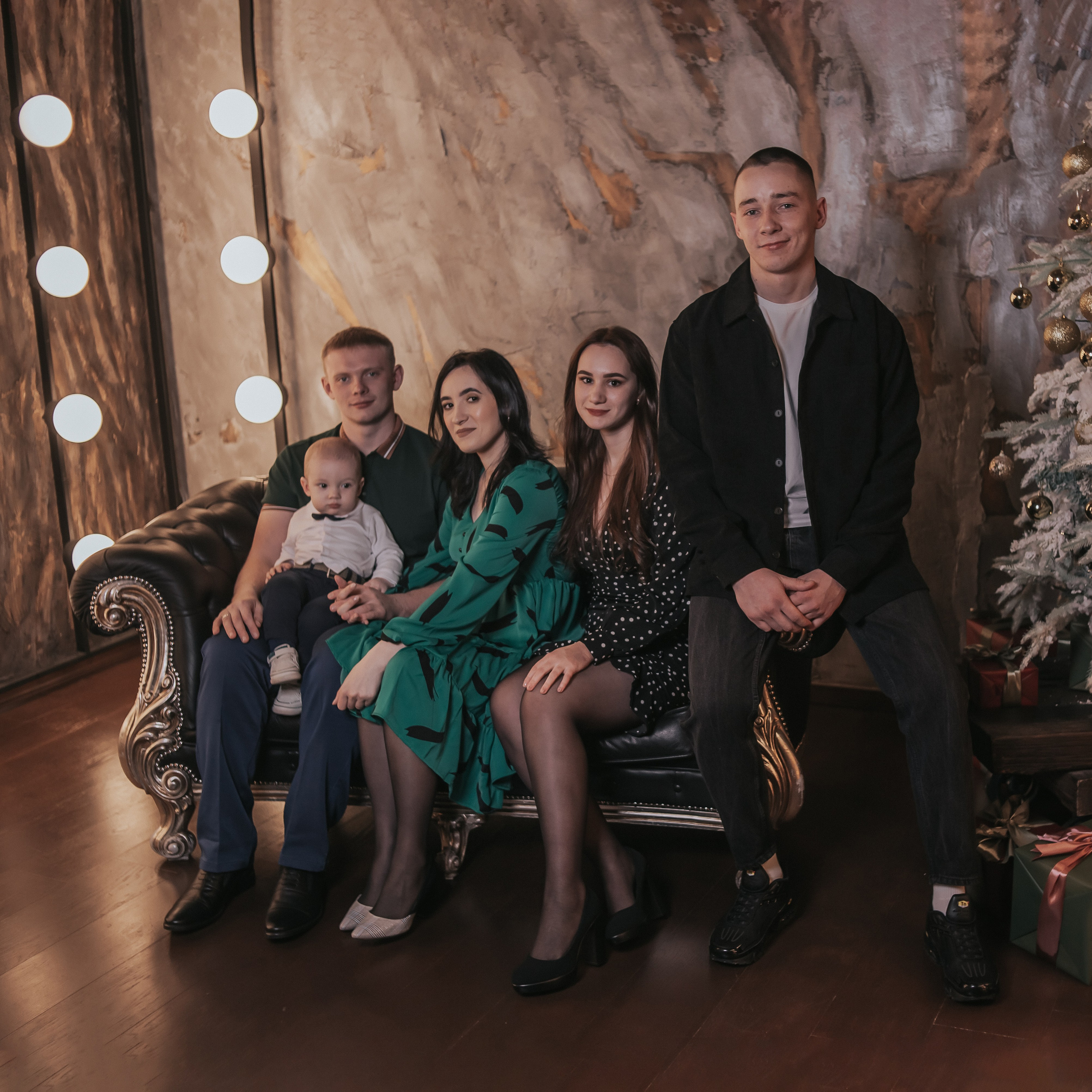 Семейная съёмка. Ксения, Михаил, Андрей, Сергей, Дарья.