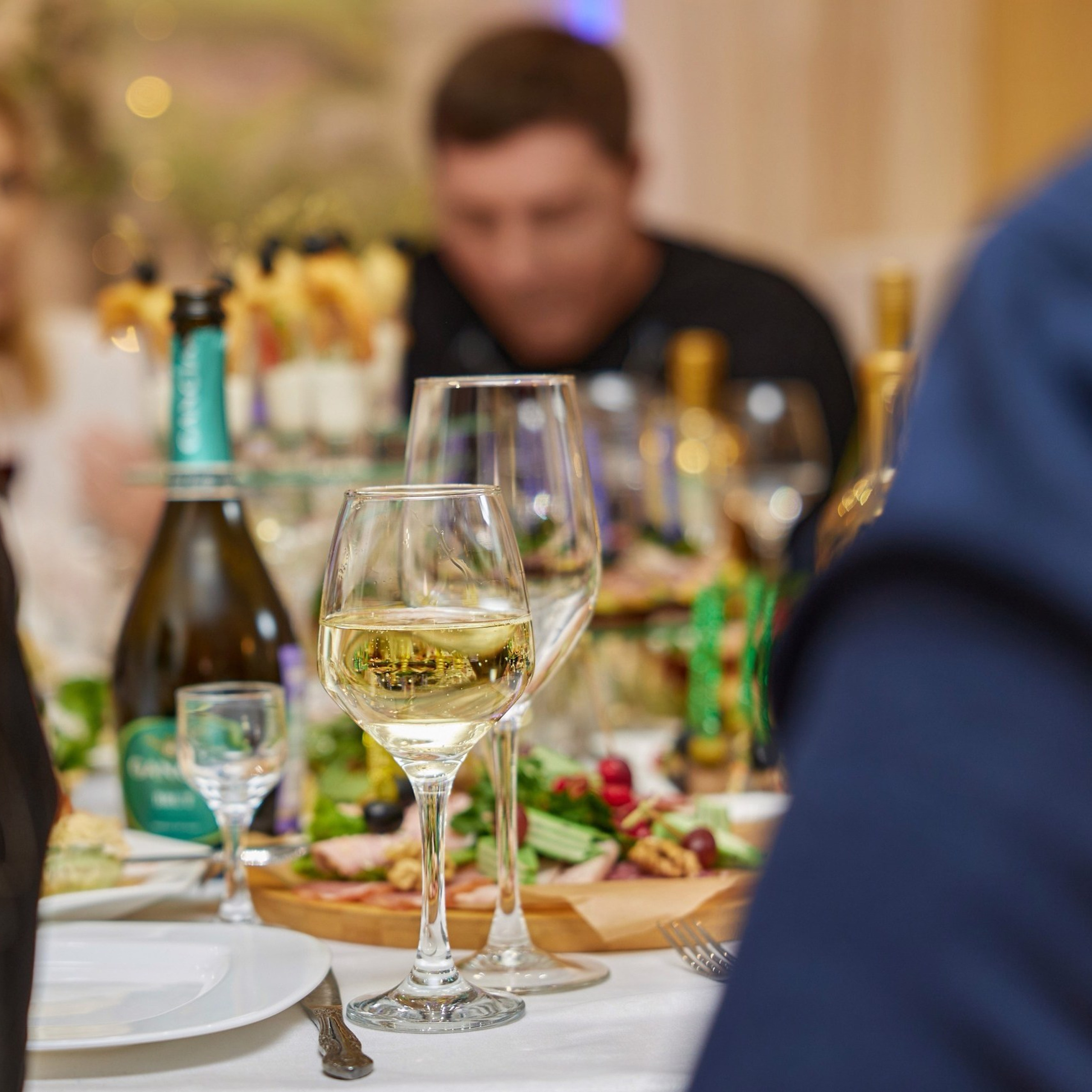 ФОТОГРАФ Омск Артём Руднев. Разножанровый Фотограф в Омске Артём Руднев